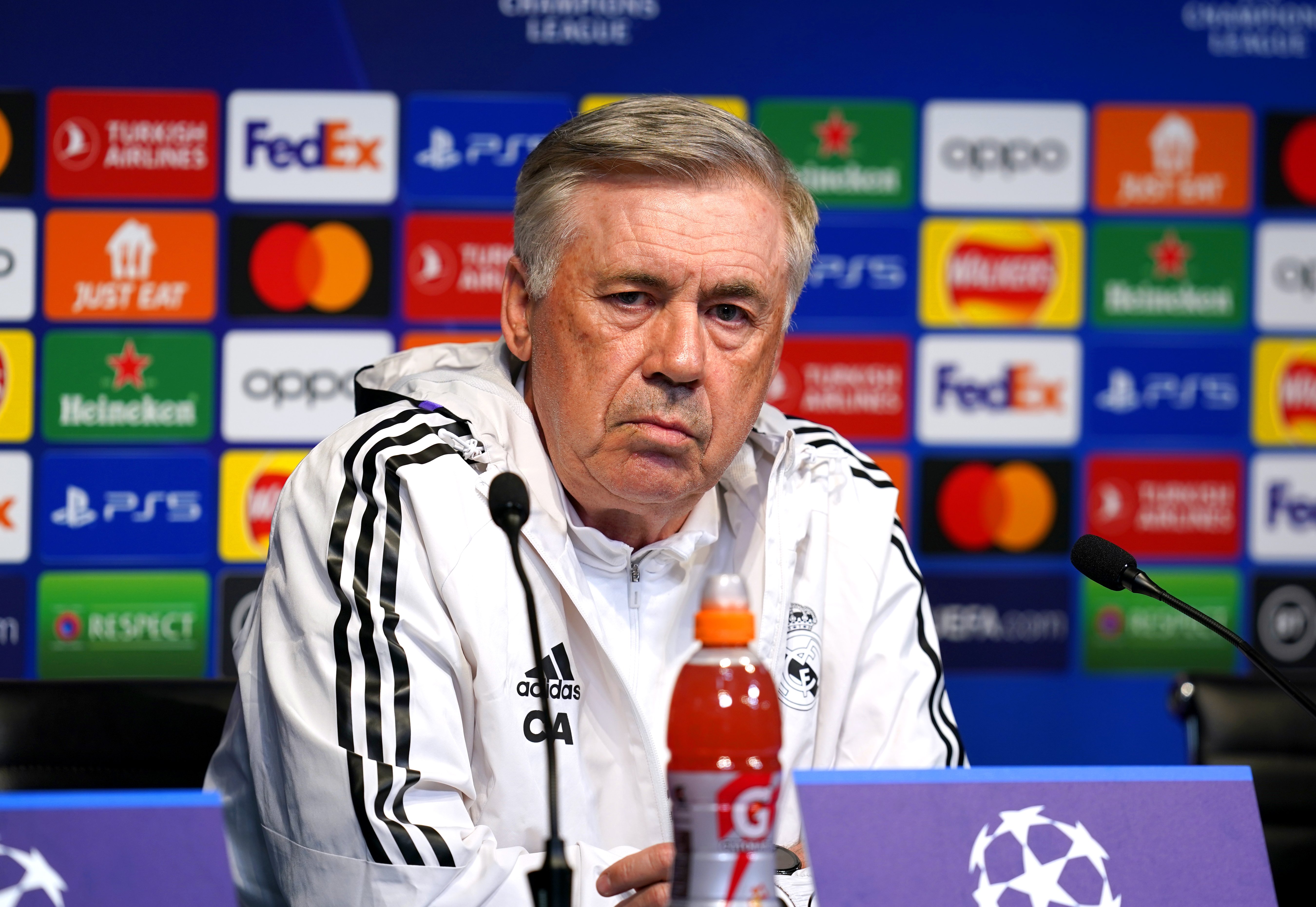 Carlo Ancelotti serio rueda de prensa / Foto: Europa Press