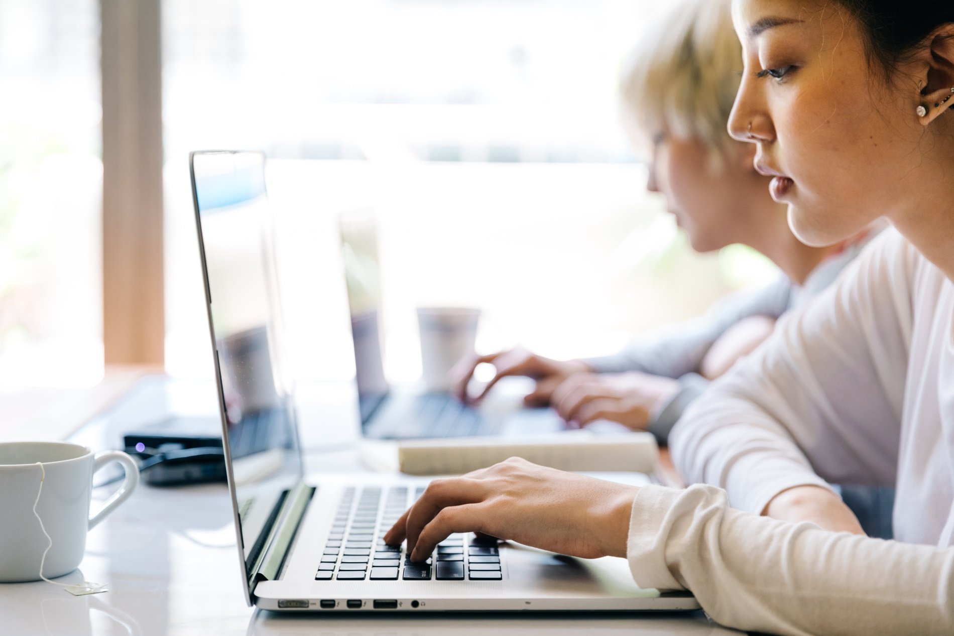 Las escuelas de tecnología Neoland, GAMMA Tech School y Ironhack aceleran la generación de talento IT