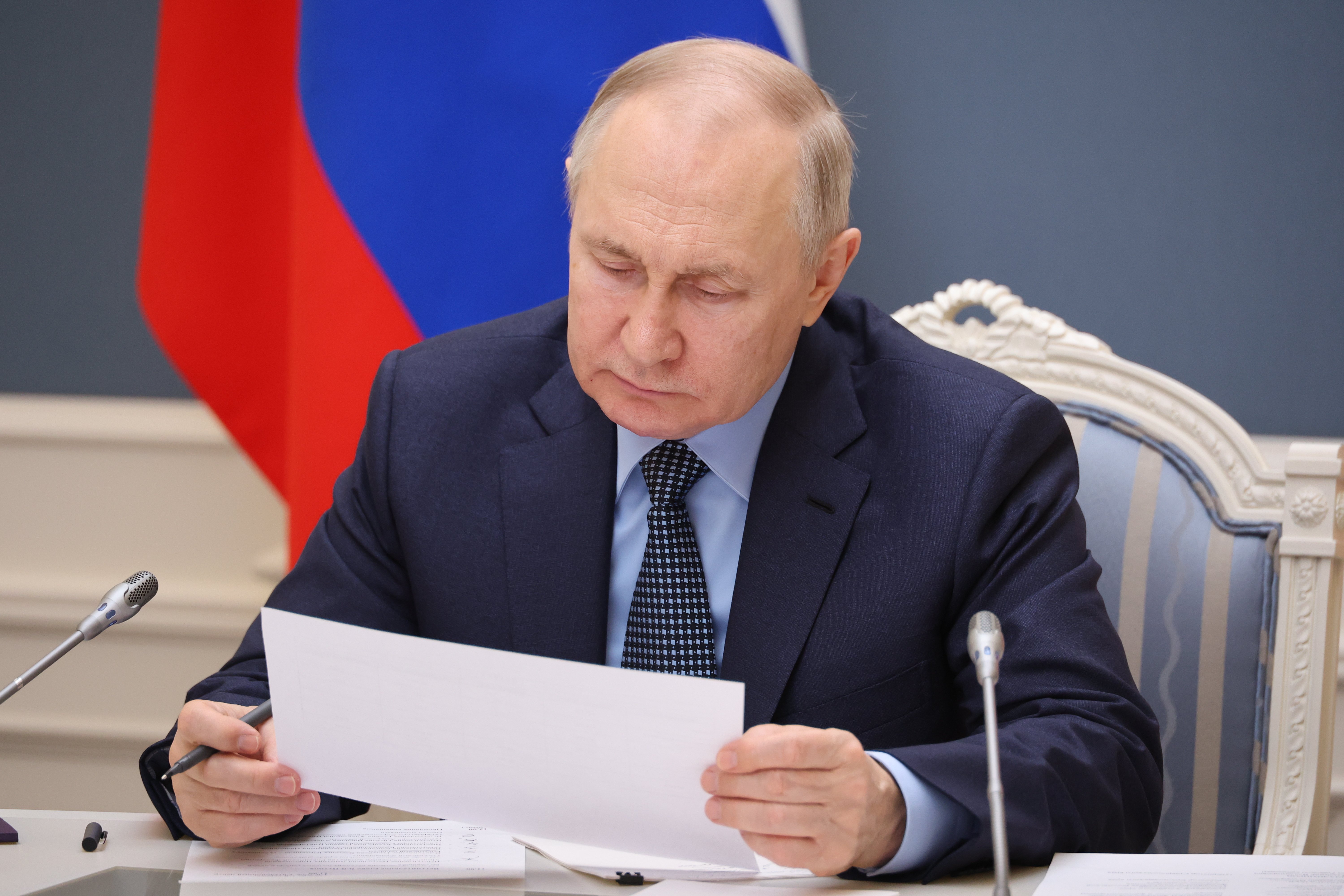 Podría estar Vladímir Putin dispuesto a escuchar propuestas para un acuerdo  en Ucrania?