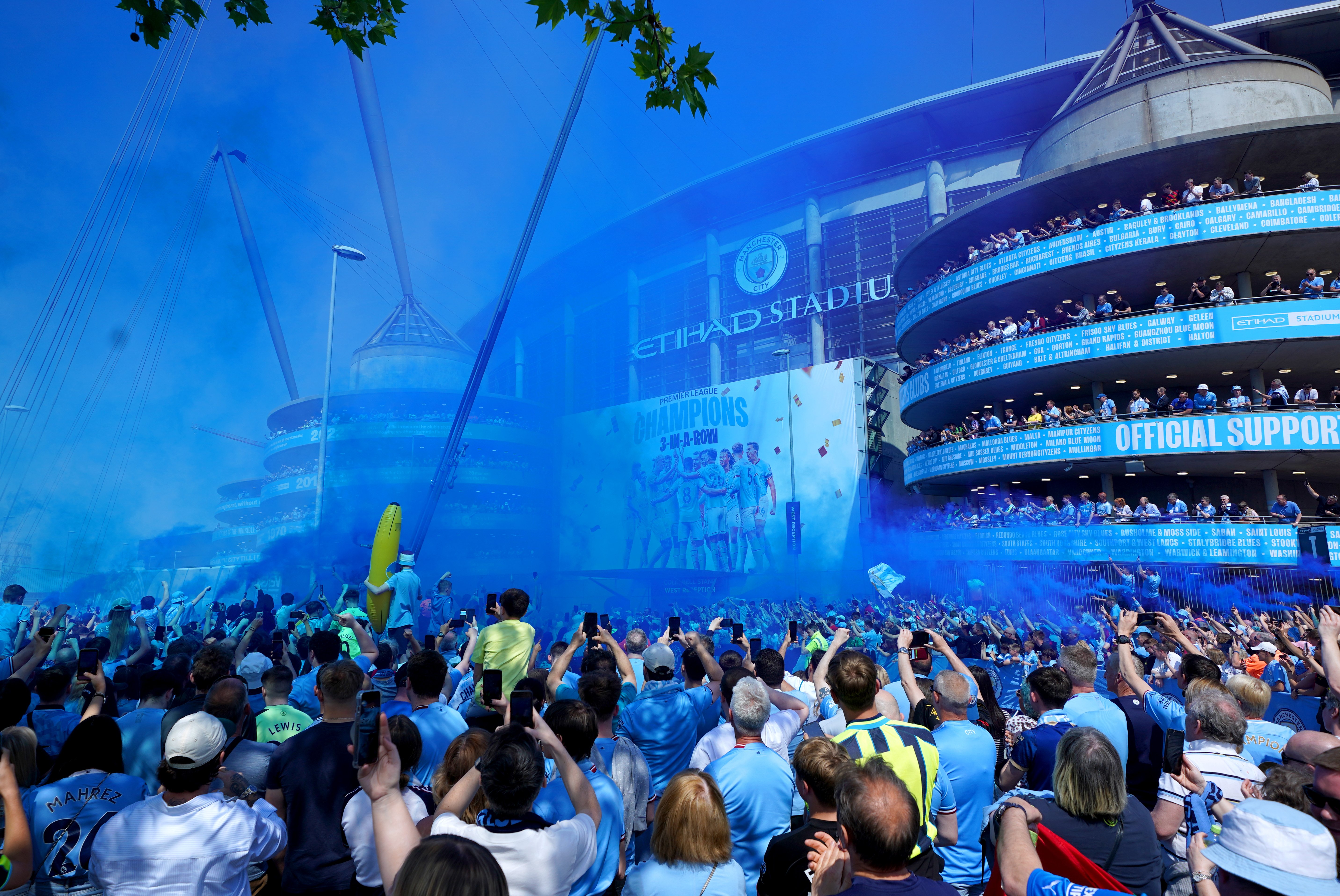 El Etihad rinde homenaje al legado del Manchester City de Pep Guardiola en la Premier League