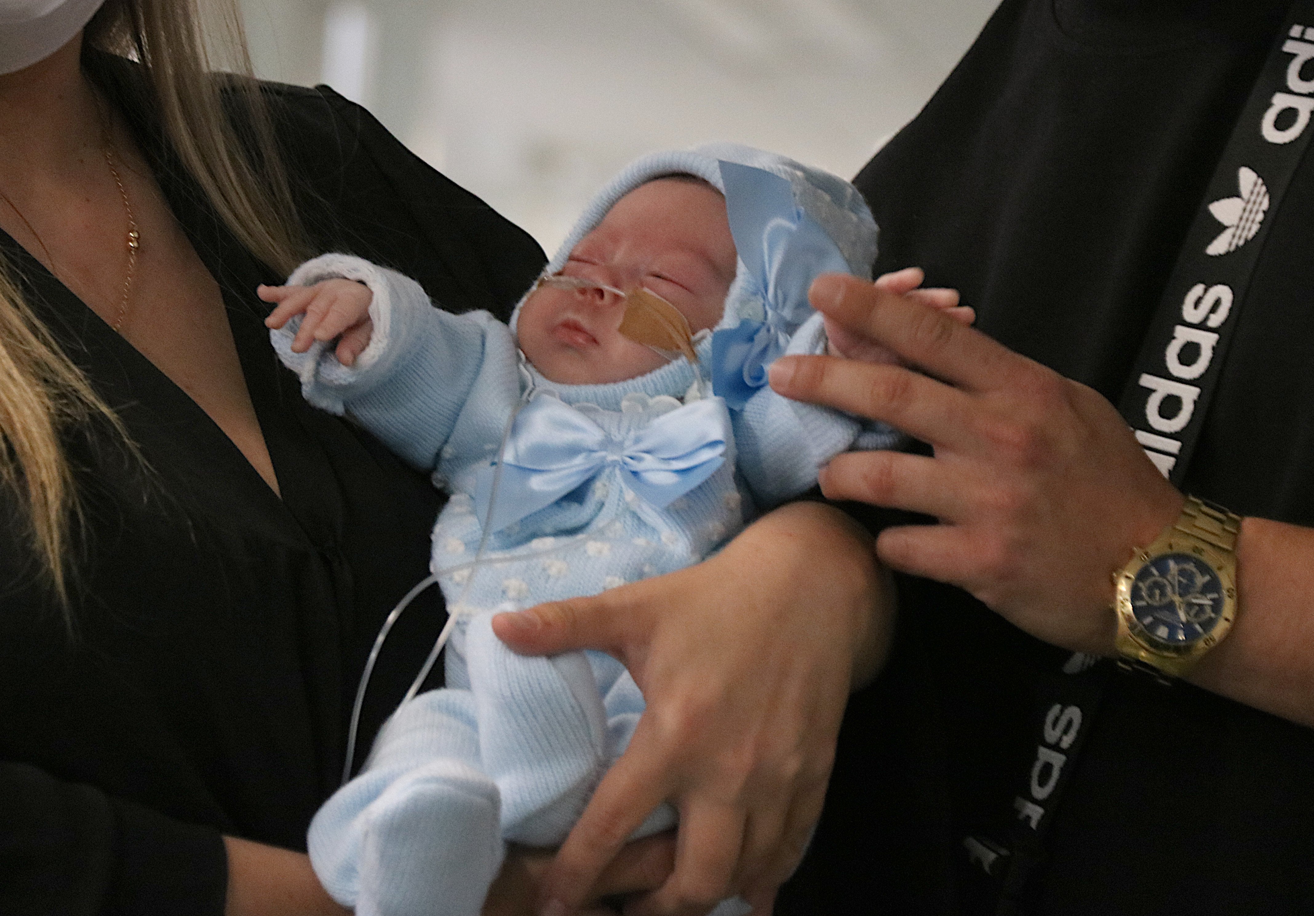 Nace el primer bebé de una madre con el útero trasplantado en el Hospital Clínic