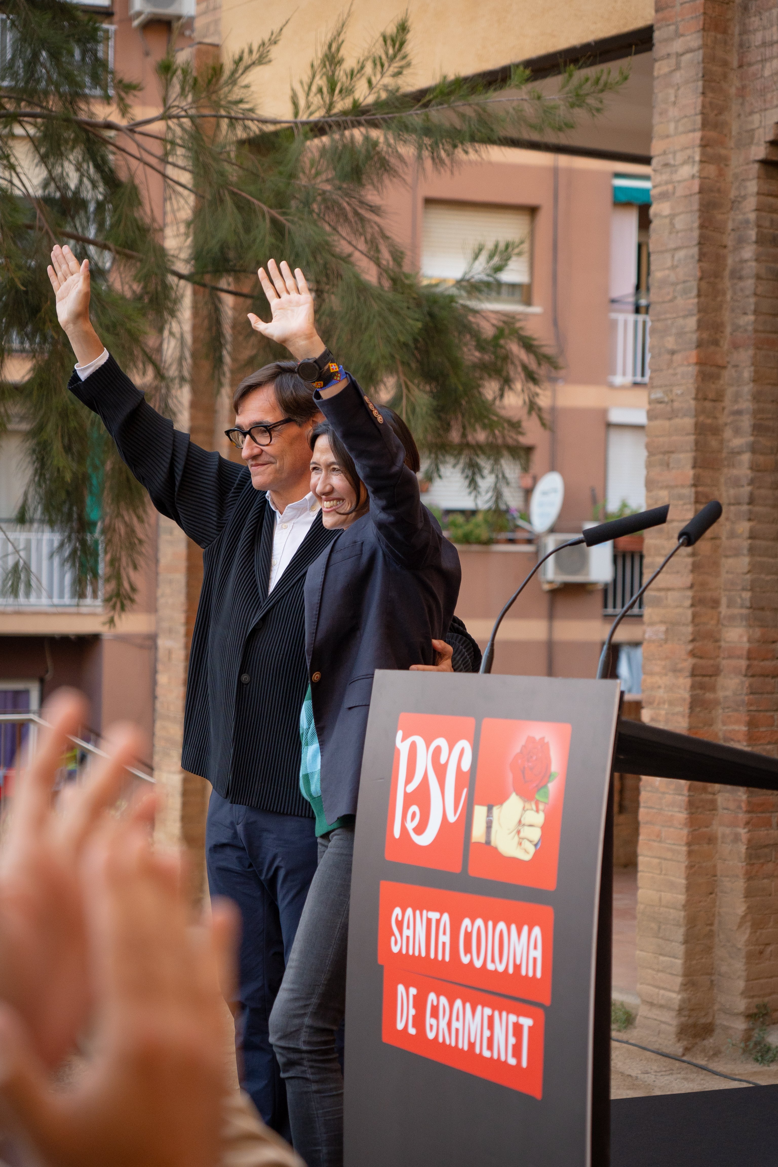 Illa clama por una mayoría contundente de Parlon en Santa Coloma: "Es una de las mejores alcaldesas"