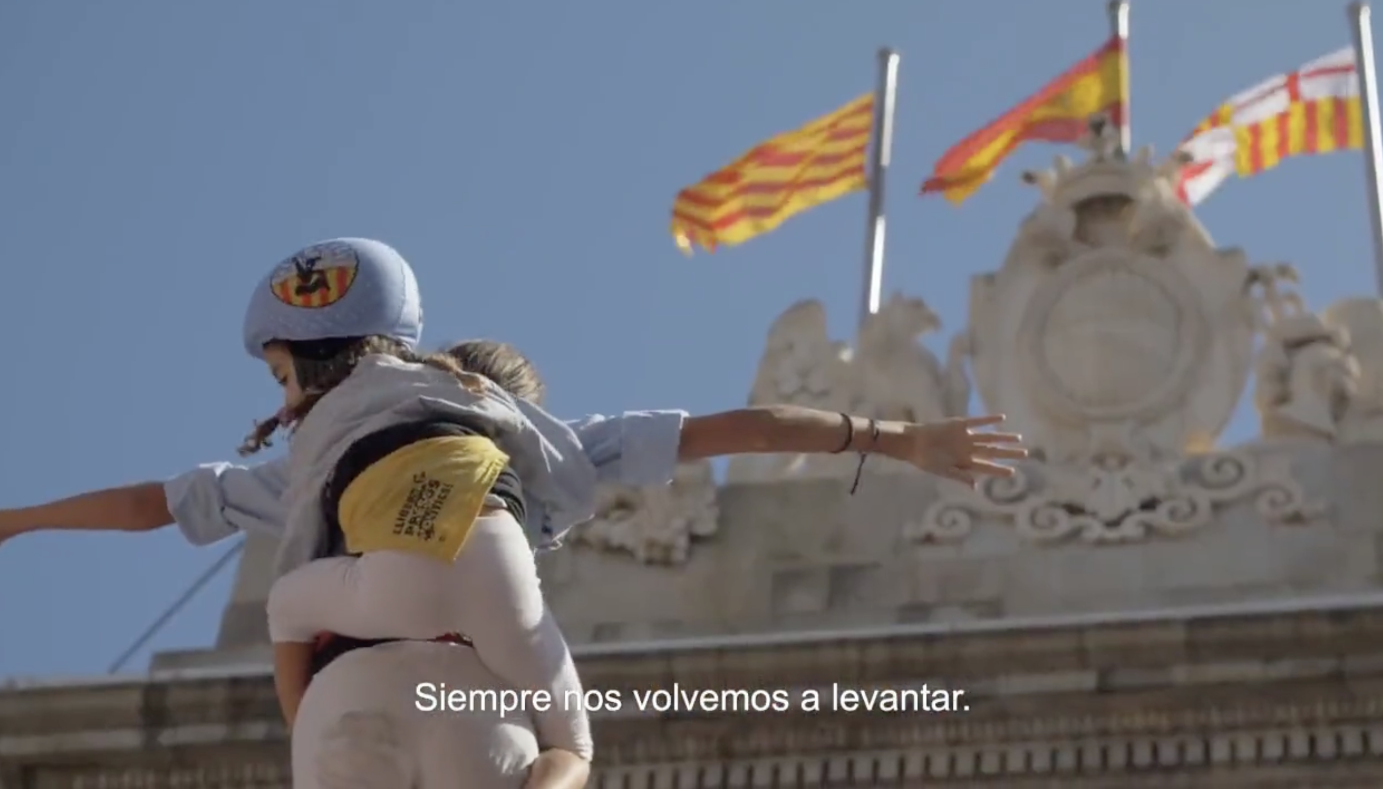 El anuncio de campaña del PSC fastidia a los Castellers del Poble Sec: "Pedimos inmediata retirada"