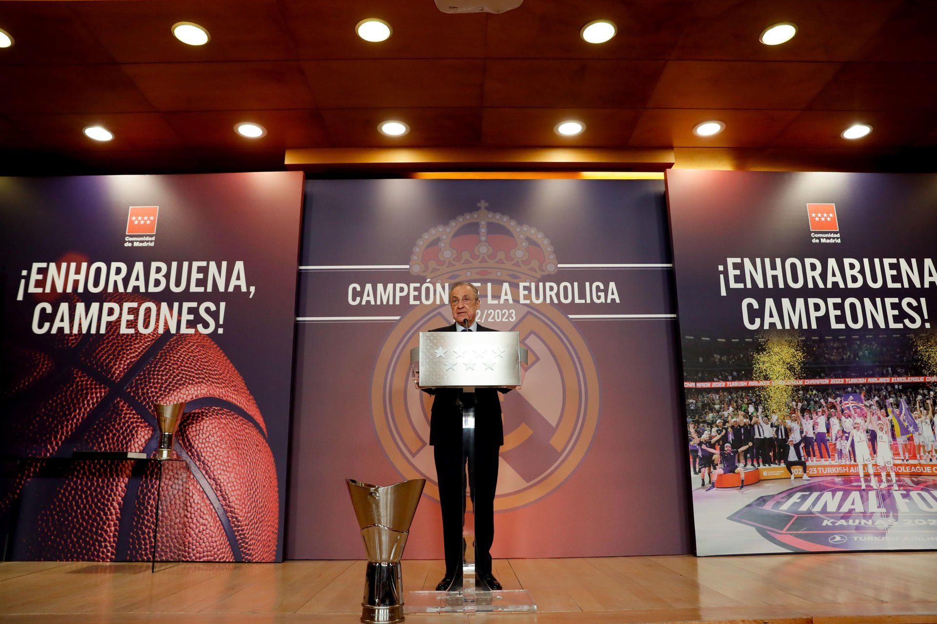 Florentino Pérez comunica a su agente que si paraliza las negociaciones el Real Madrid ejecutará el fichaje