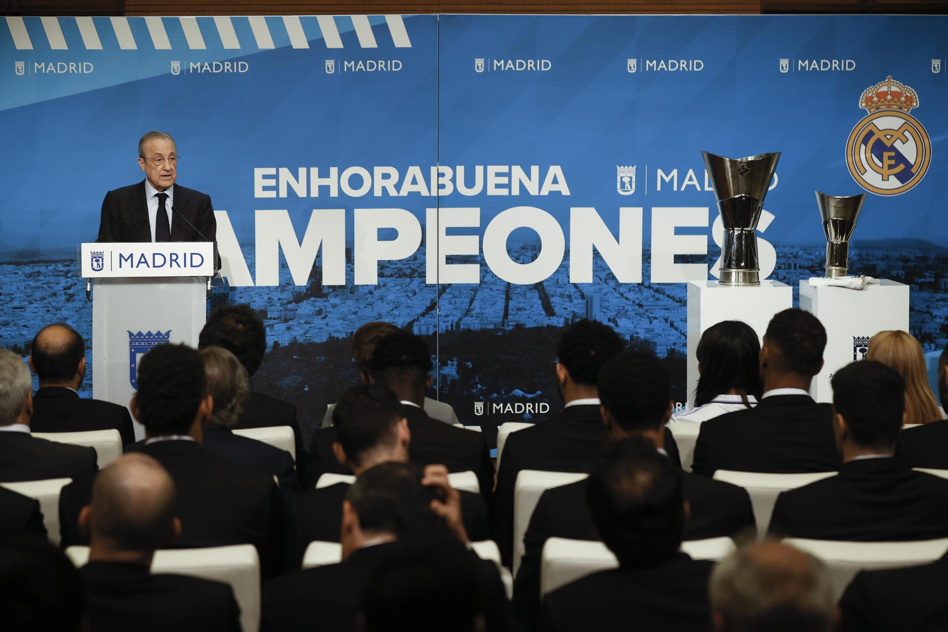 Florentino Pérez programa una reunión en el Santiago Bernabéu con 5.000 millones sobre la mesa