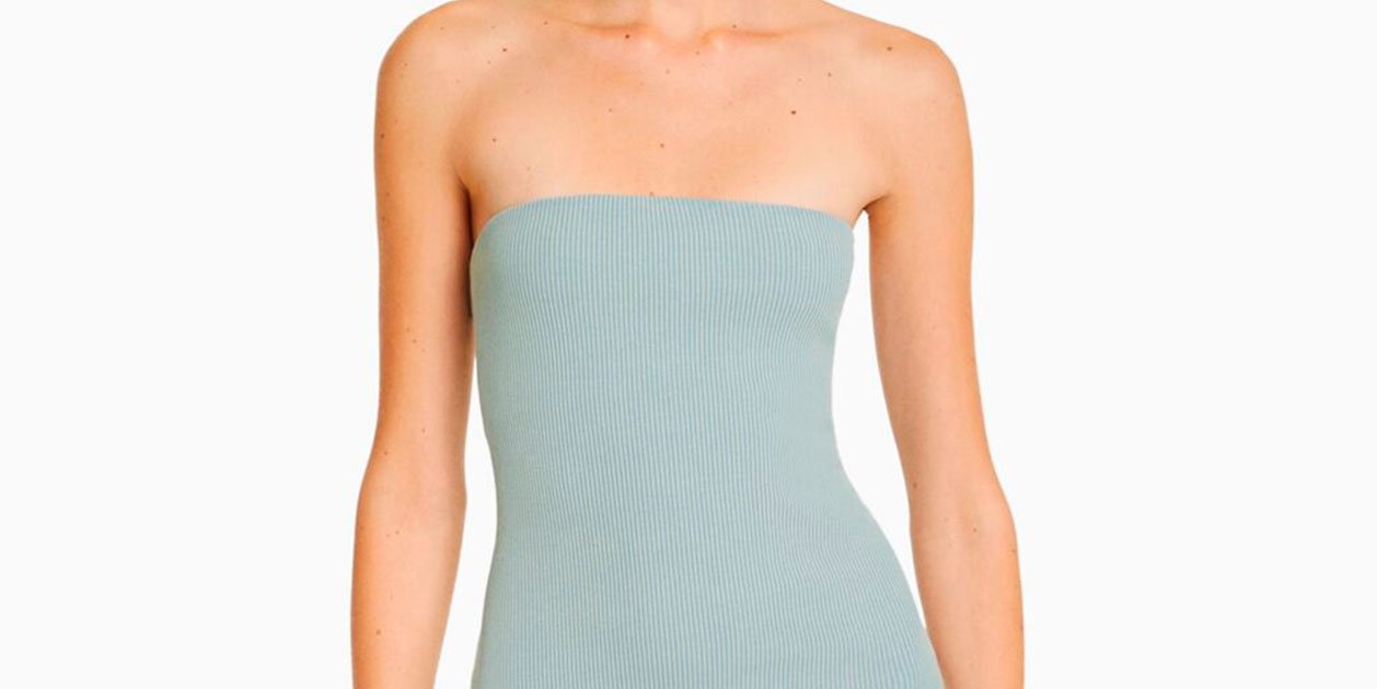 El vestido efecto lavado del que todas hablan cuesta 19,99 euros en Bershka