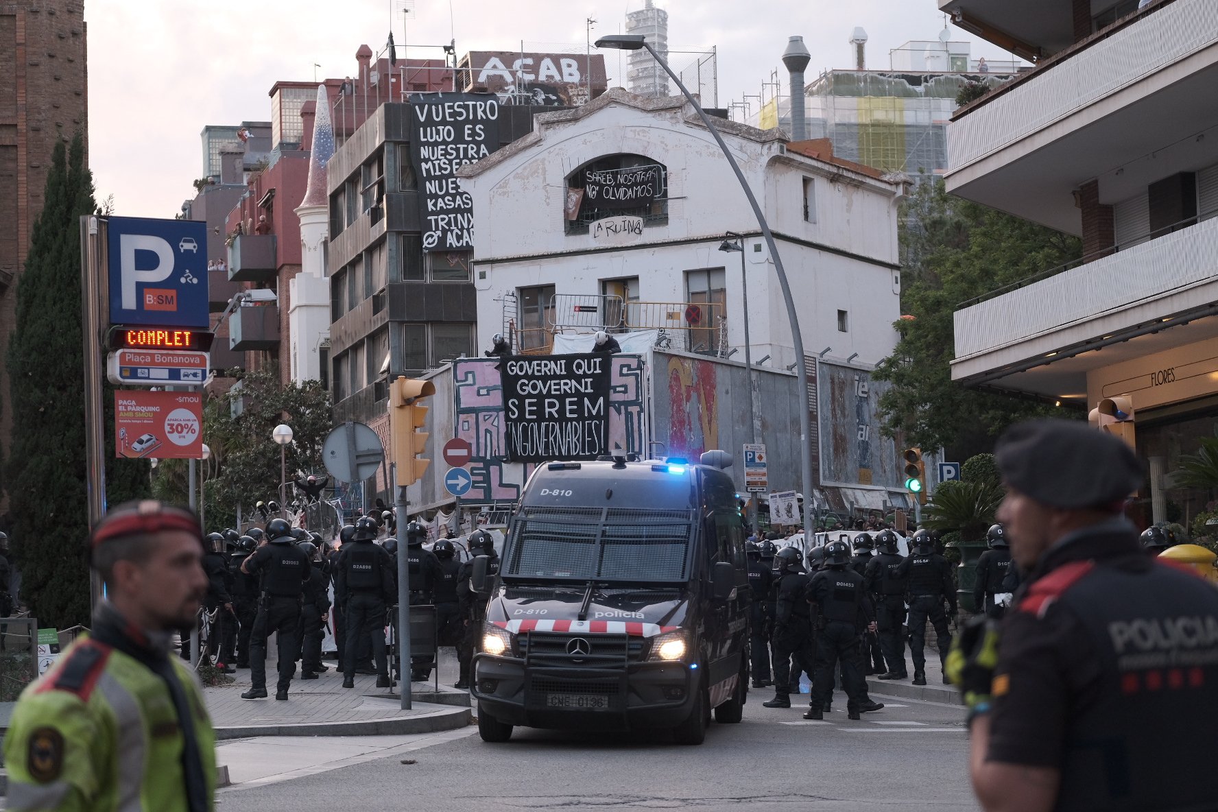Nova tarda calenta a Barcelona: Desokupa i els prookupes se citen a 48 hores de les eleccions