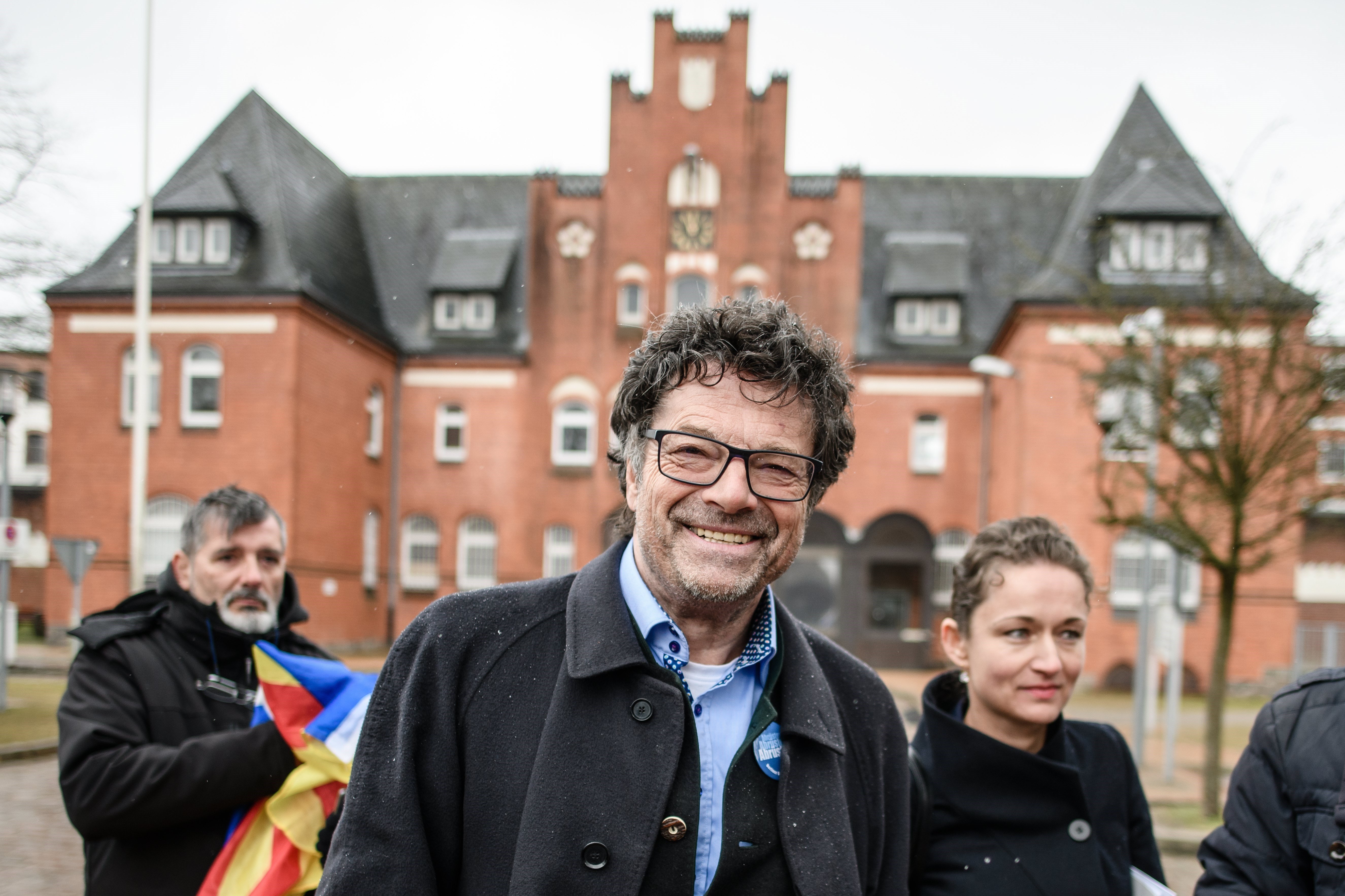 Un diputado alemán ofrece su casa a Puigdemont si lo liberan con cautelares