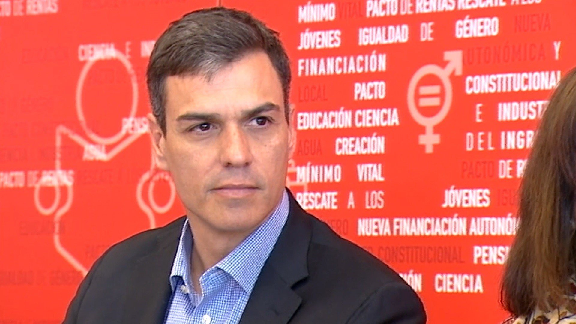 Pedro Sánchez obre la porta a una moció de censura a Cifuentes