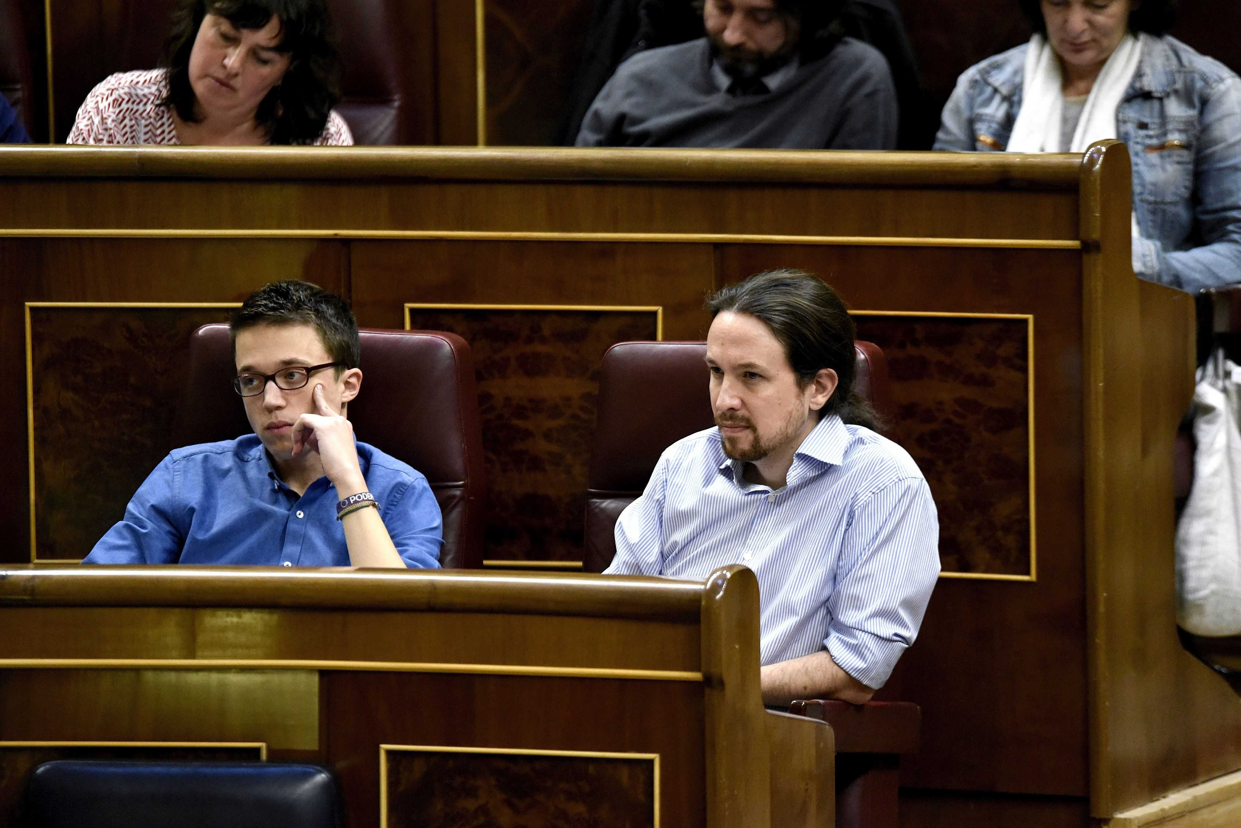 Podemos fa evidents a Twitter les discrepàncies internes per l'estratègia