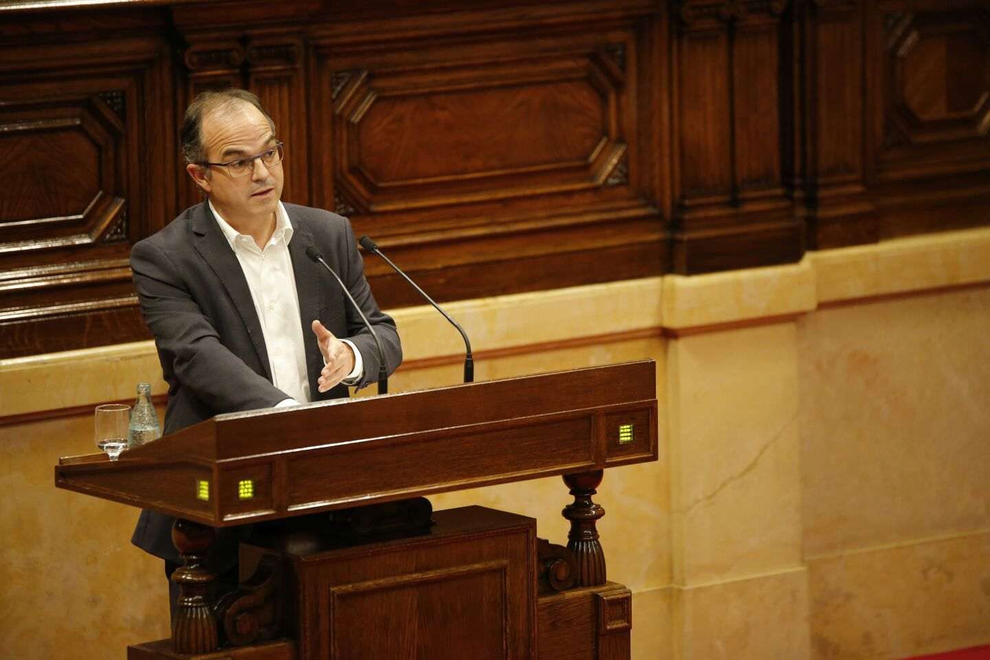 Disputa entre Turull y Iceta por el Consell de Garanties Estatutàries