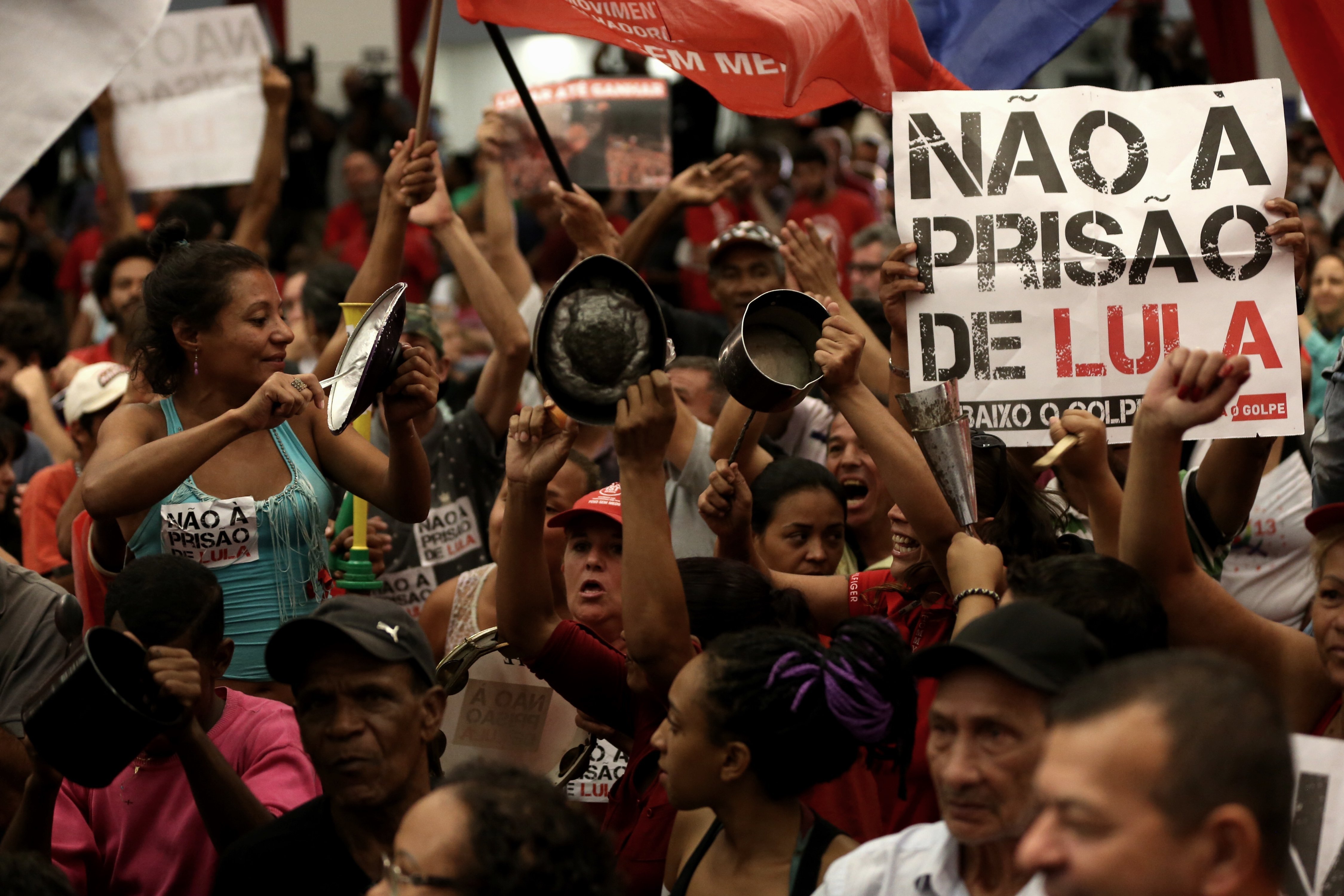 El Supremo niega recurso de Lula y lo envía a la prisión