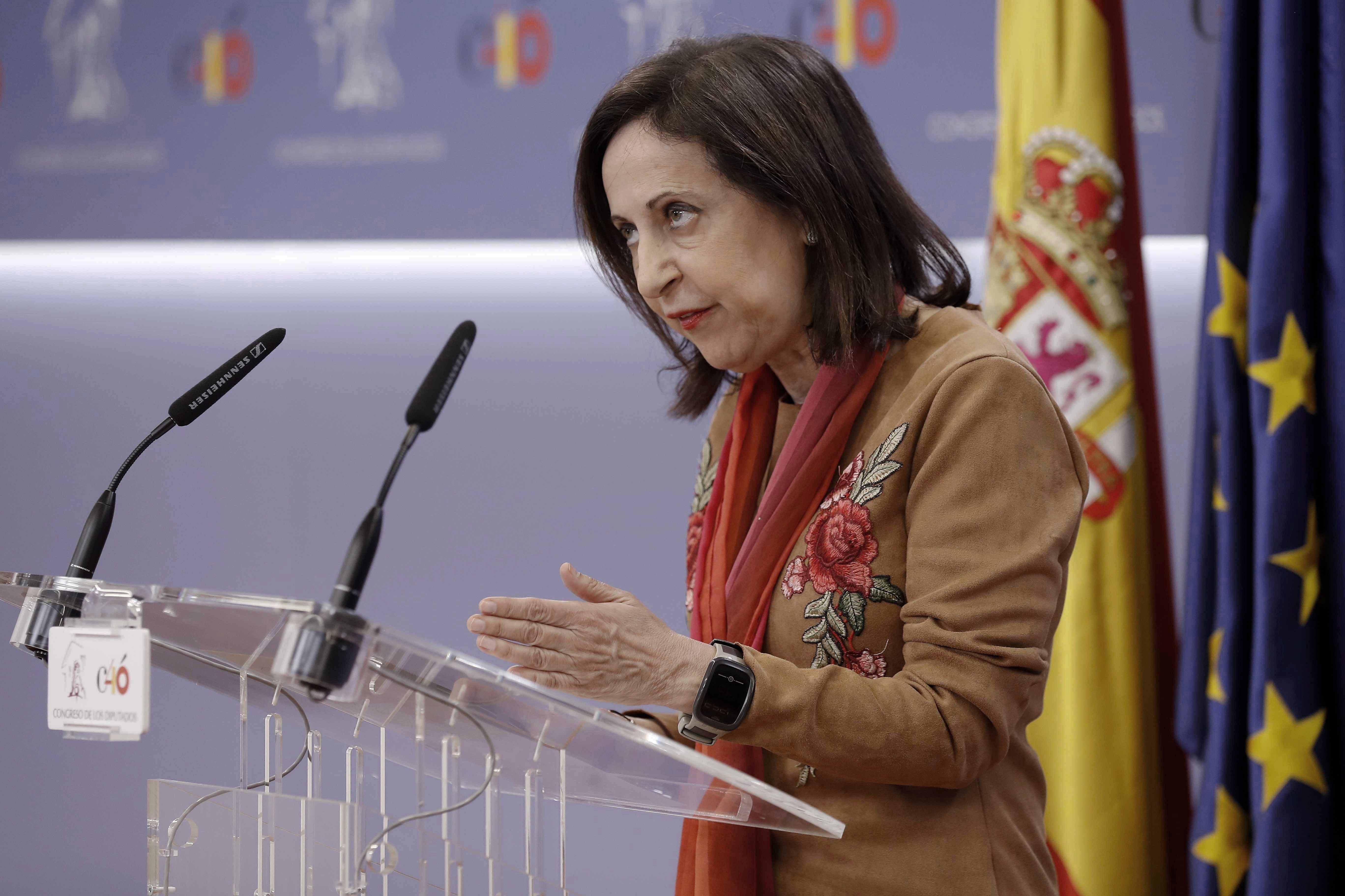 Margarita Robles pressiona i demana superar la "pàgina negra que va suposar Puigdemont"