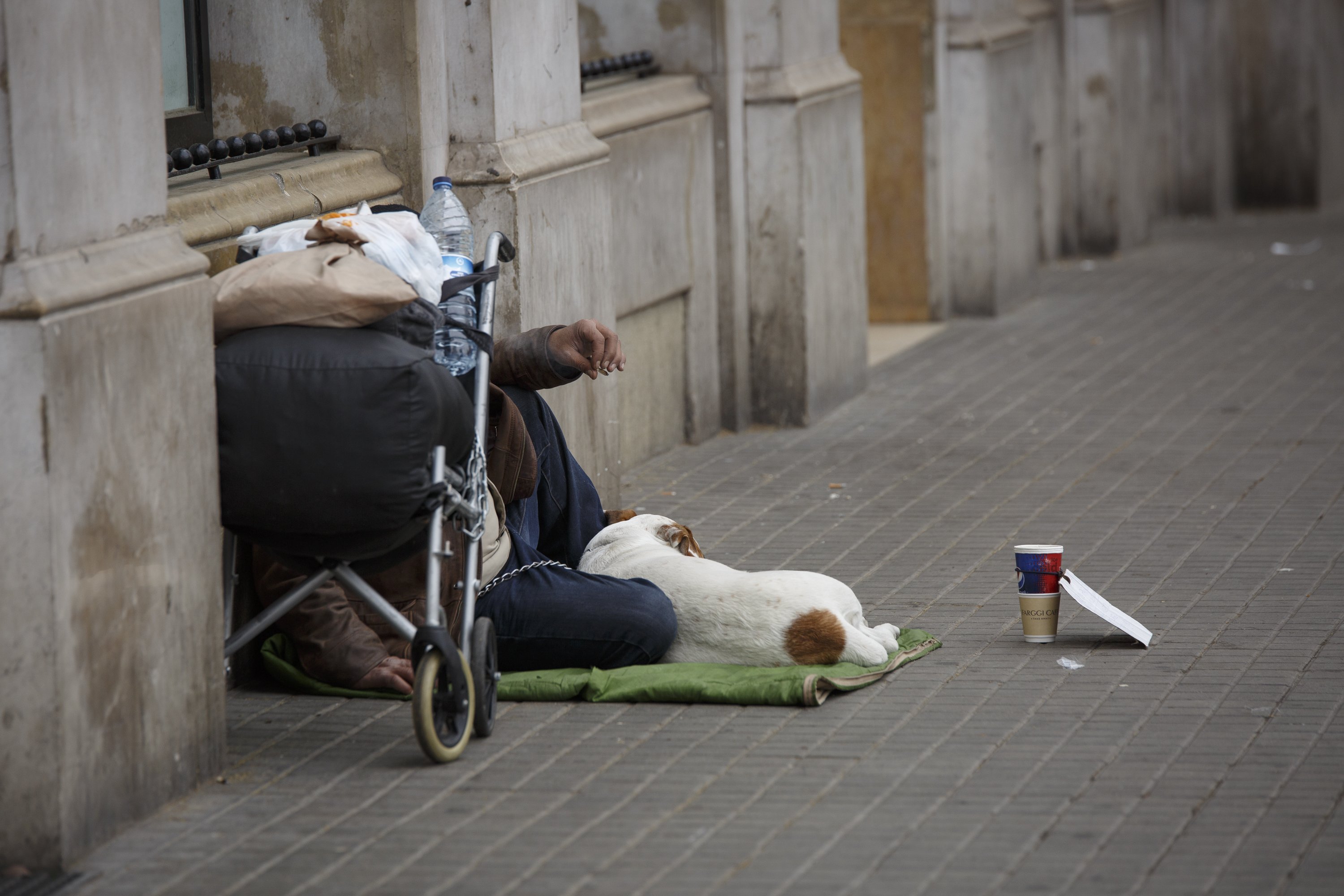 Coronavirus| 1.200 persones sense llar encara viuen pels carrers de Barcelona