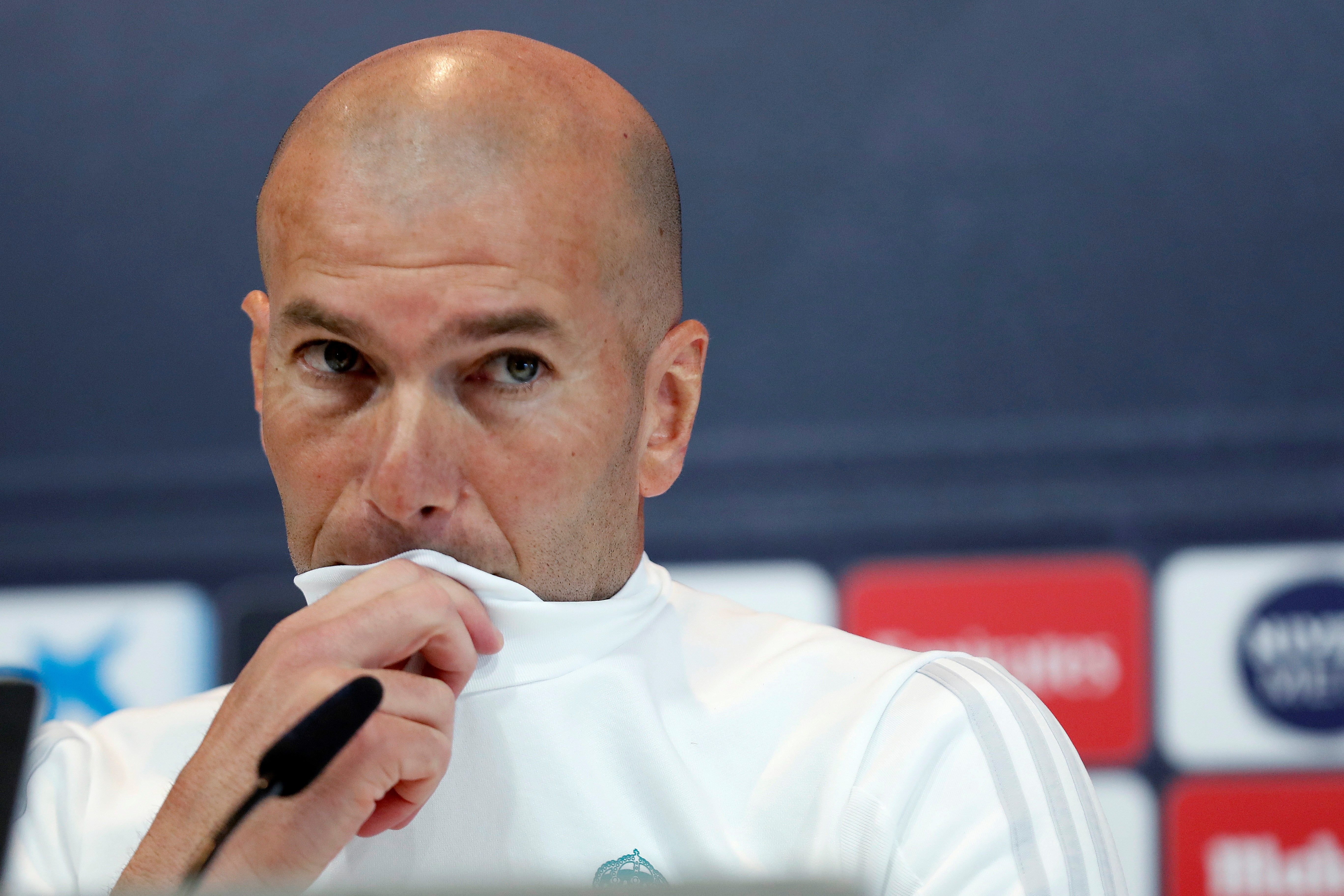Zidane: "No vamos a hacerle el pasillo al Barça, es una decisión mía"