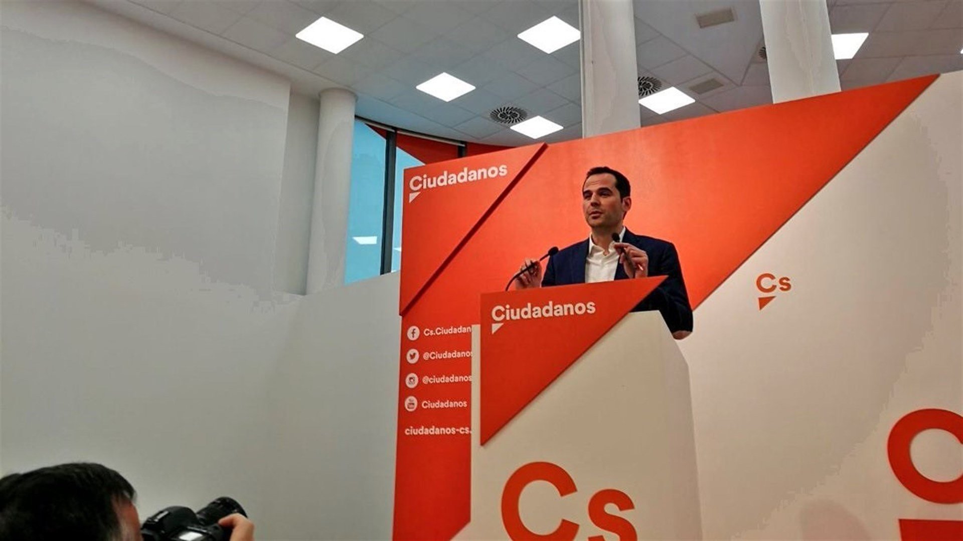 Ultimátum de Ciudadanos a Cifuentes: en 48 horas podría pedir su dimisión