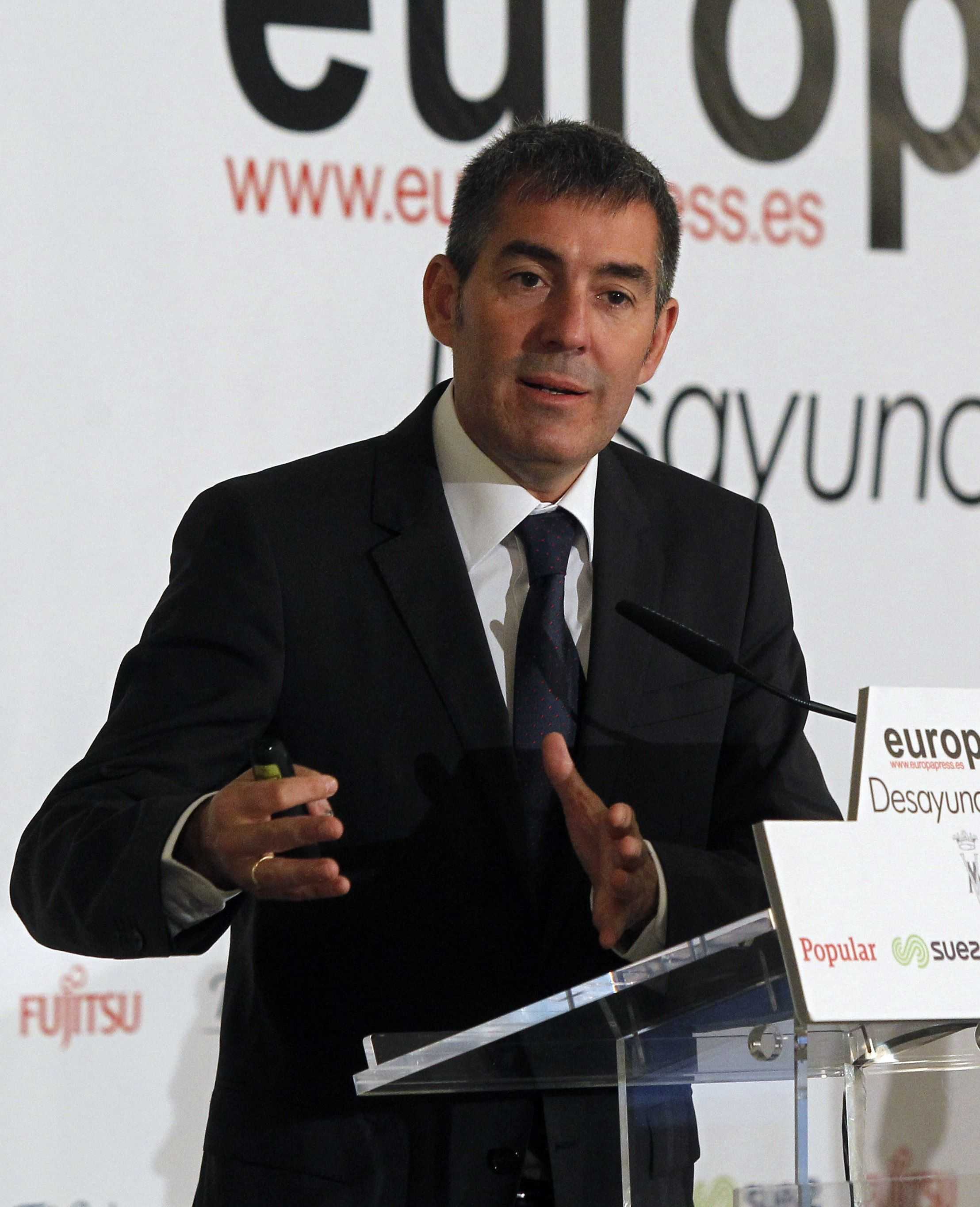 El president canari: "El referèndum el carrega el diable"