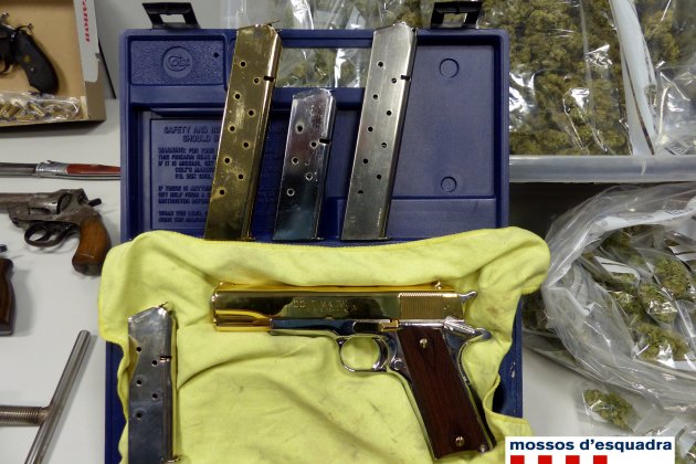 Revólver y marihuana Sant Adrià -ACN