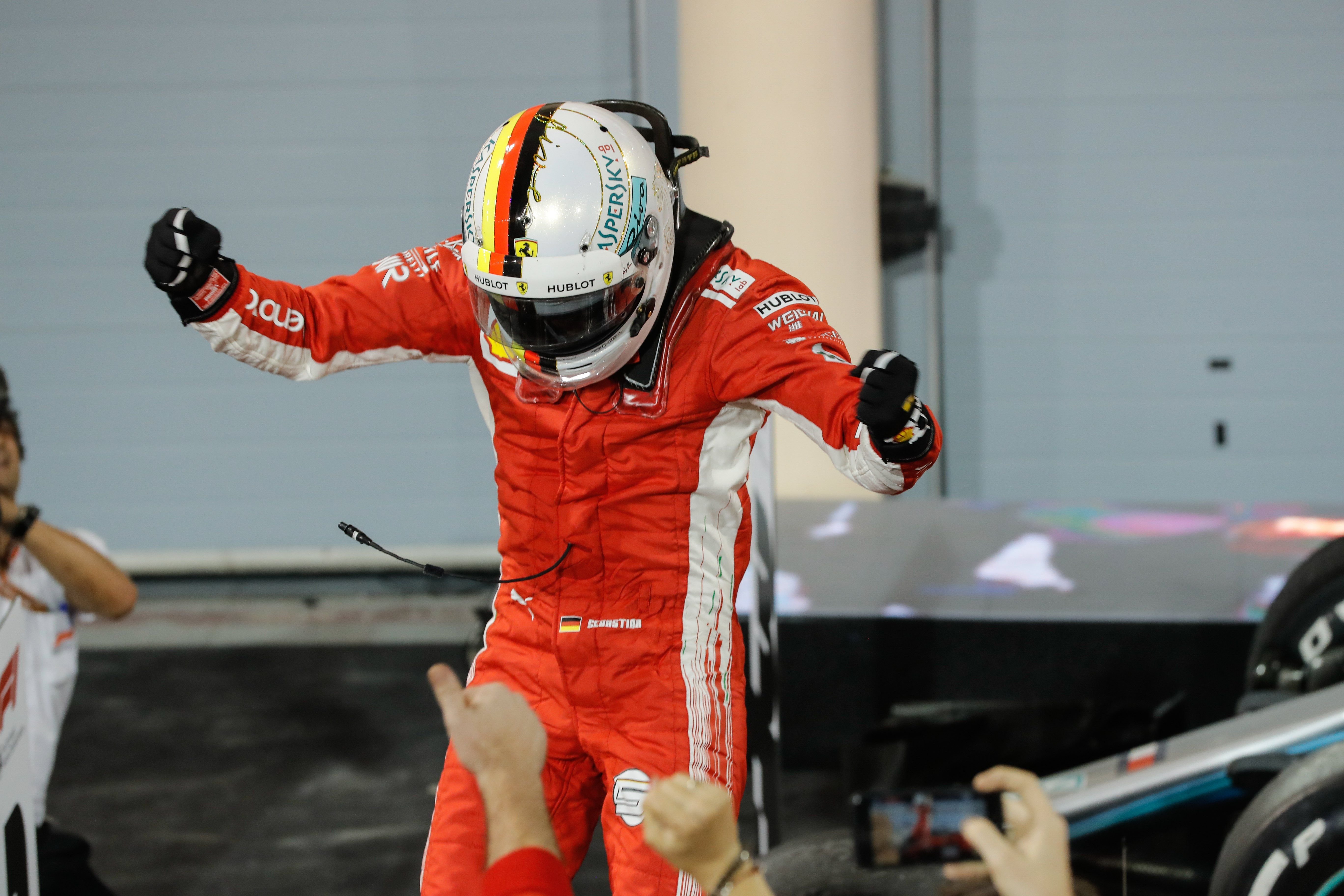 Vettel sigue disparado en Bahréin