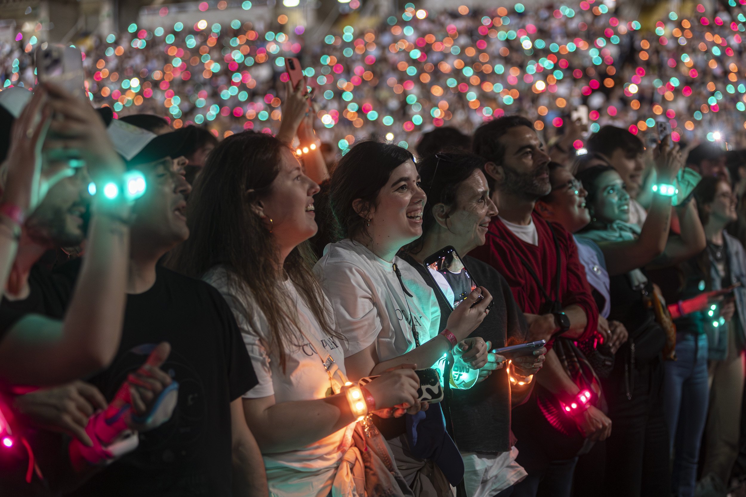 Braçalets retornables per crear comunitat