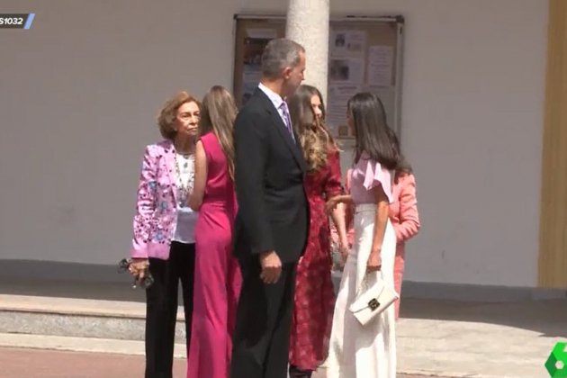 Letizia brazo Leonor confirmación La Sexta Letizia brazo Leonor confirmación La Sexta