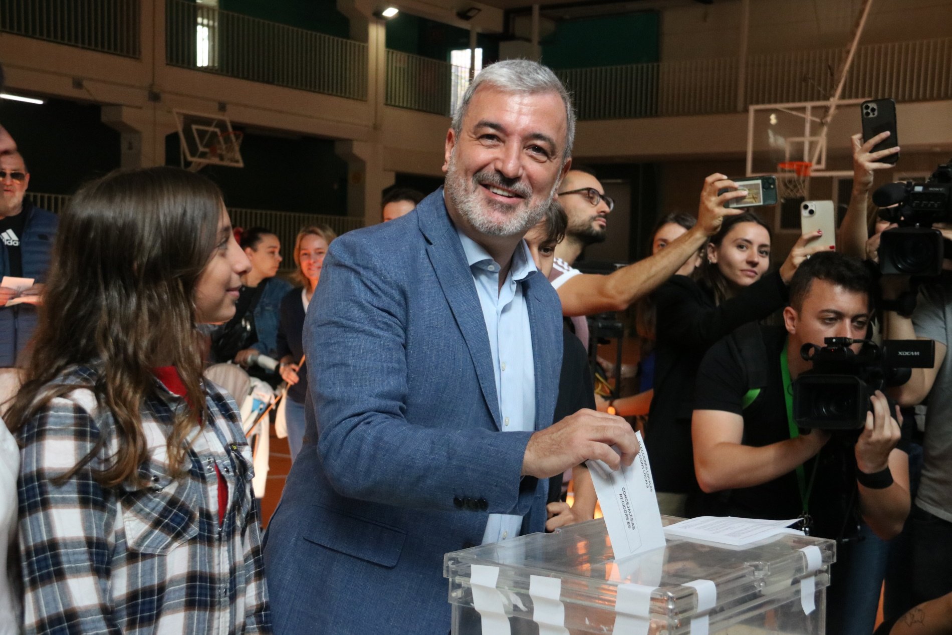 Jaume Collboni llama a la participación masiva para "hacer realidad la voluntad mayoritaria de Barcelona"