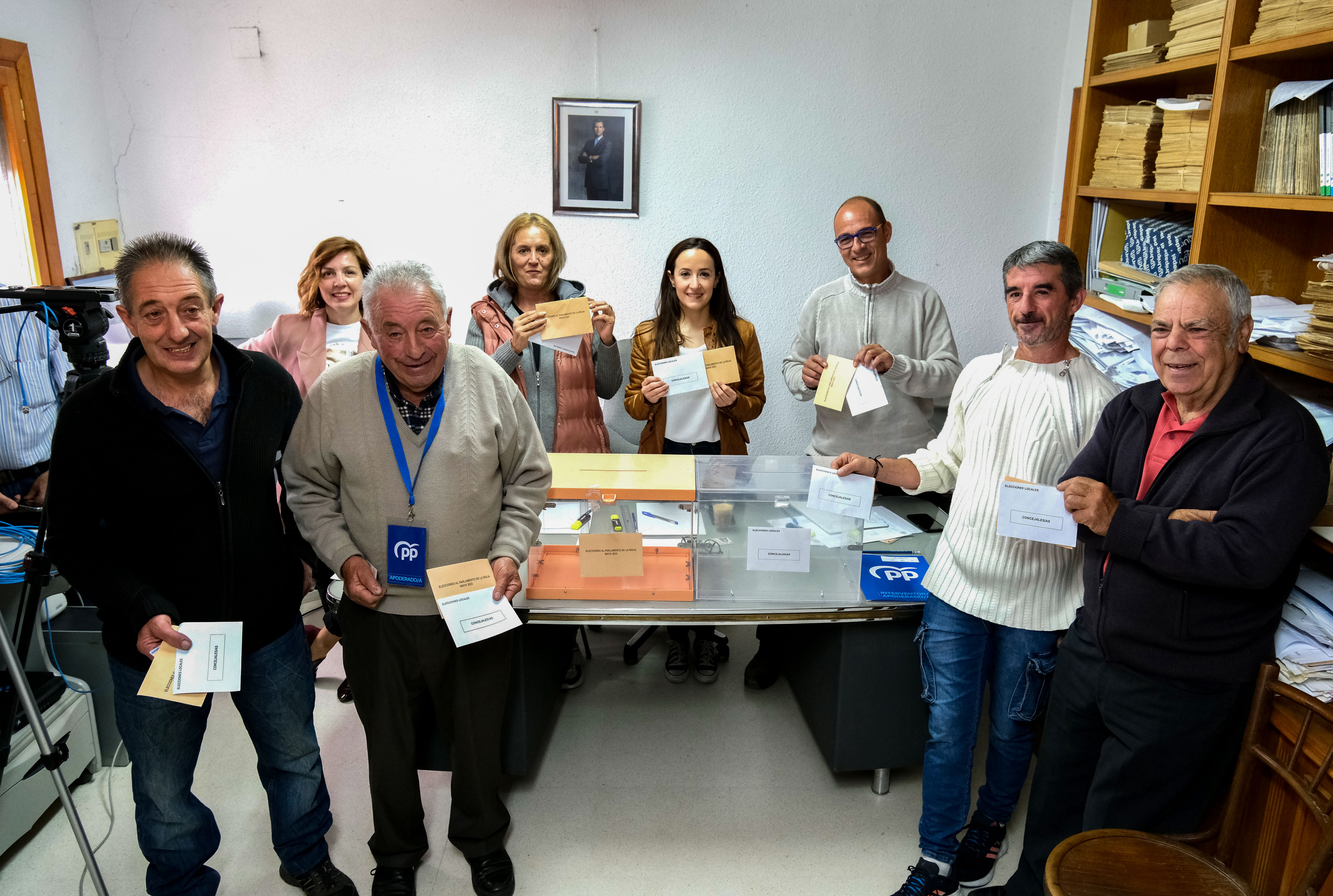 Eleccions a Villarroya / EFE Eleccions a Villarroya / EFE