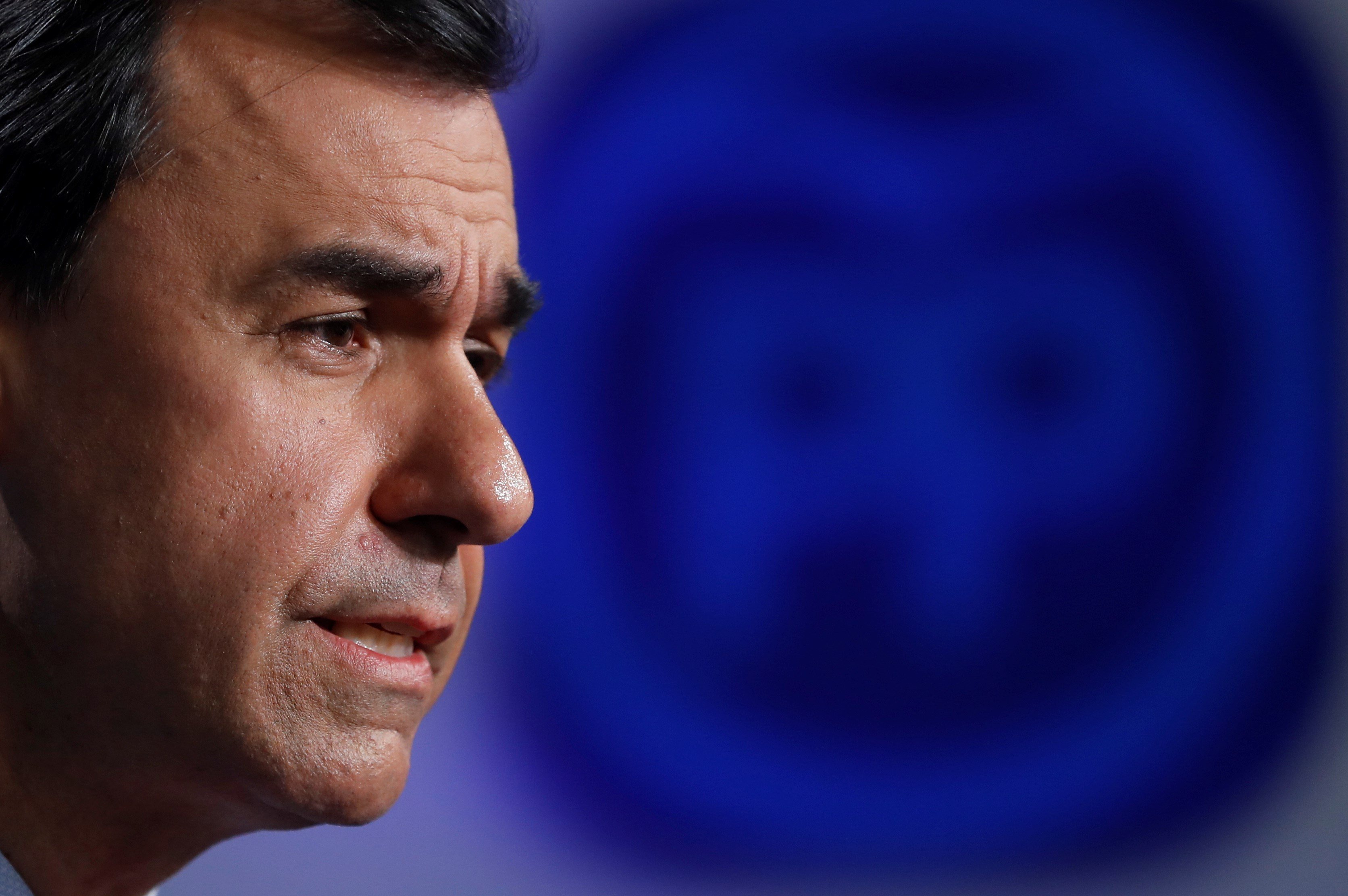 El PP intenta ganar tiempo para evitar que Cifuentes caiga