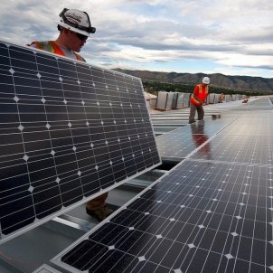 Desarrollan un pavimento que genera energía fotovoltaica en Catalunya