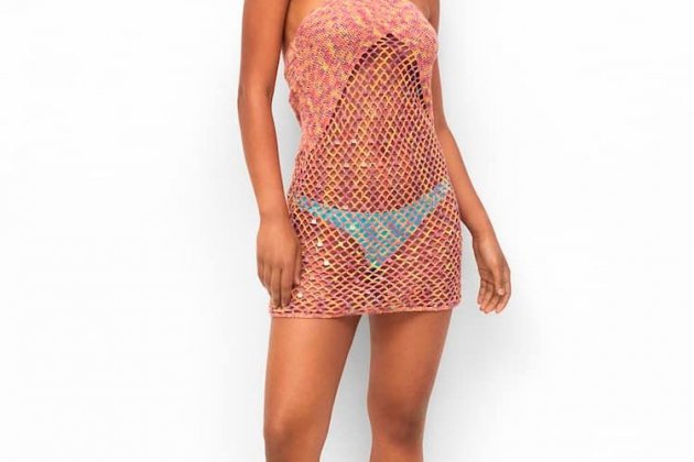Vestit ganxet halter amb lluentons Vestit ganxet halter amb lluentons
