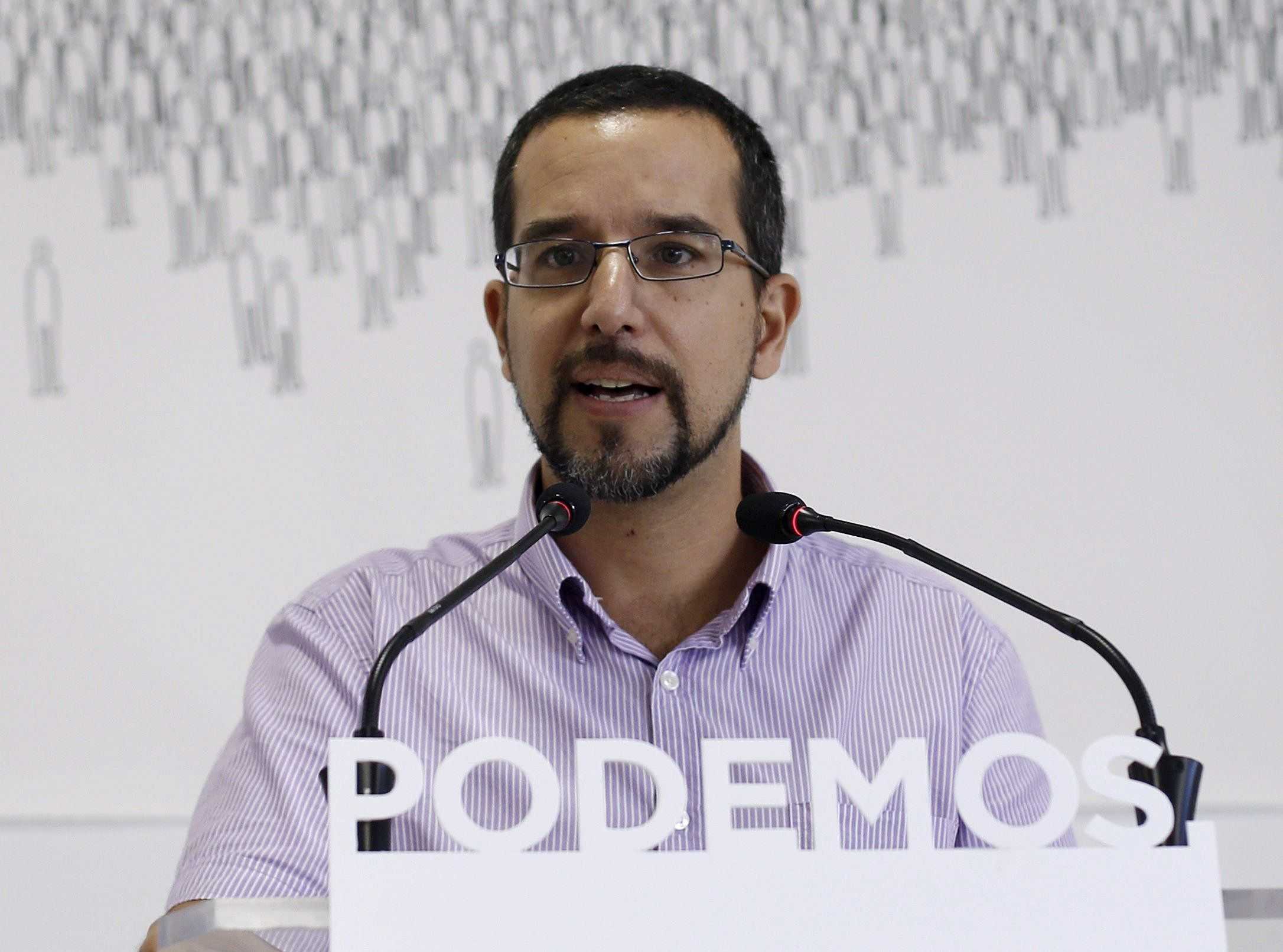 Iglesias liquida a su secretario de organización