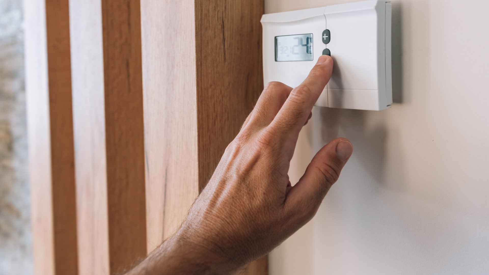 Maneres de generar energia a casa per estalviar i contaminar-ne menys: descobreix l'aerotèrmia