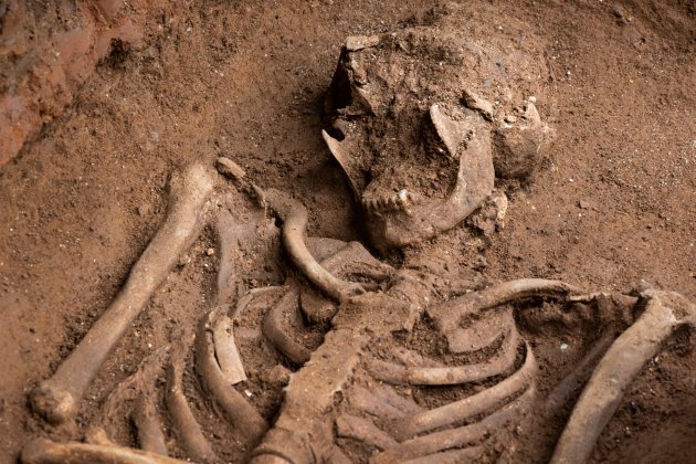 tumbas arqueología vía layetana miquel muñoz (12)