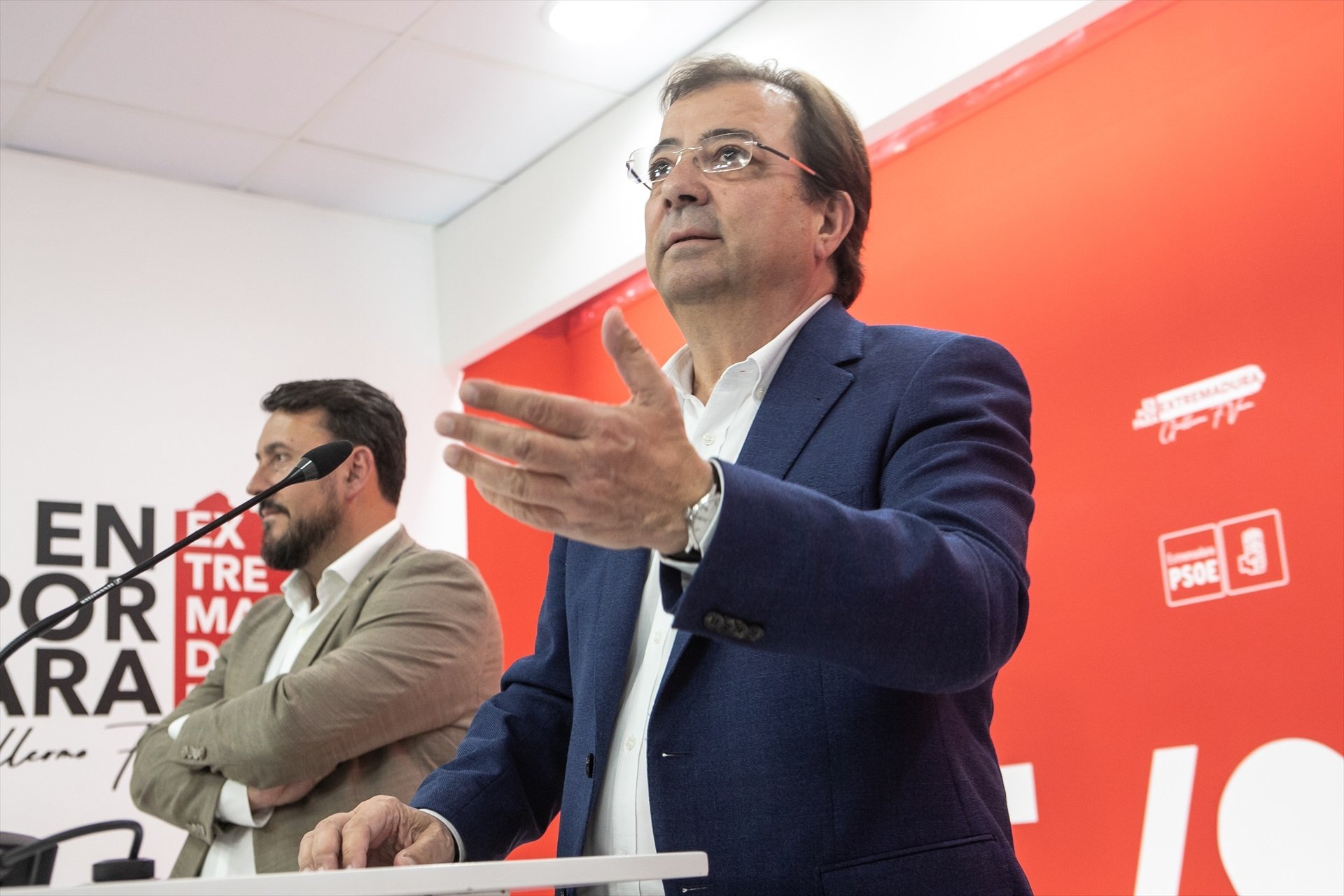 Fernández Vara (PSOE) será intervenido de un tumor en el estómago en enero