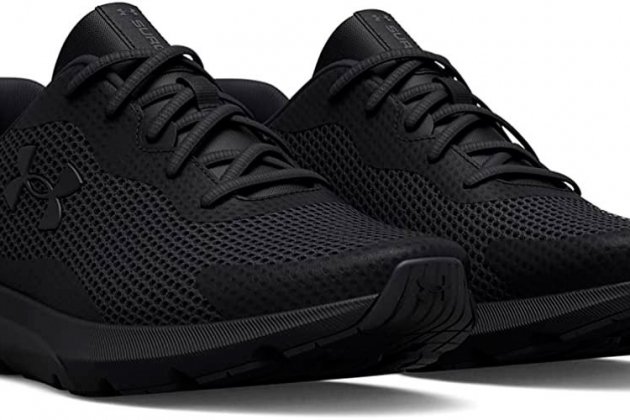 Under Armour UA Surge 3 Under Armour UA Surge 3