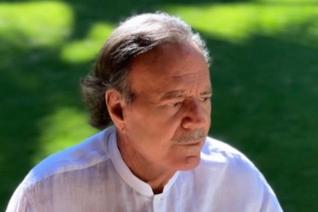 Julio con bigote IG Julio con bigote IG