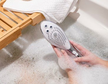 Hansgrohe y Womanizer se unen para revolucionar la ducha y es justo como tú piensas