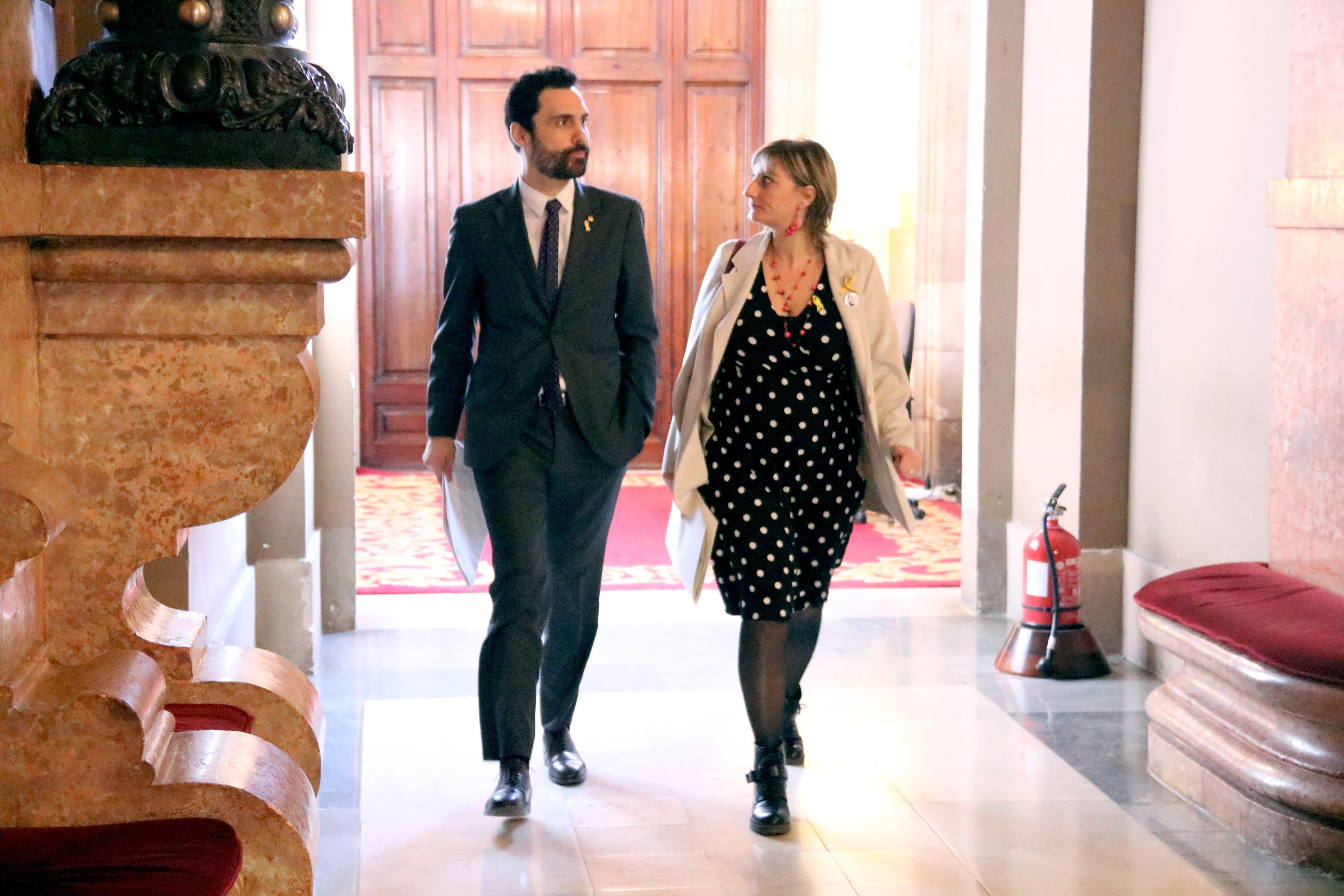 La Mesa ajorna la decisió sobre la delegació de vot de Puigdemont