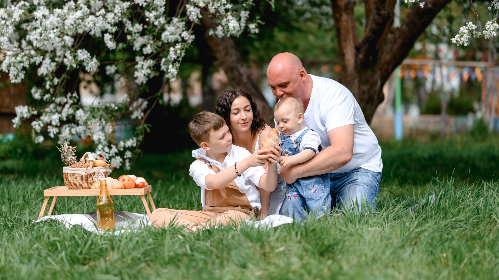 5 activitats en família a l'aire lliure per gaudir del bon temps