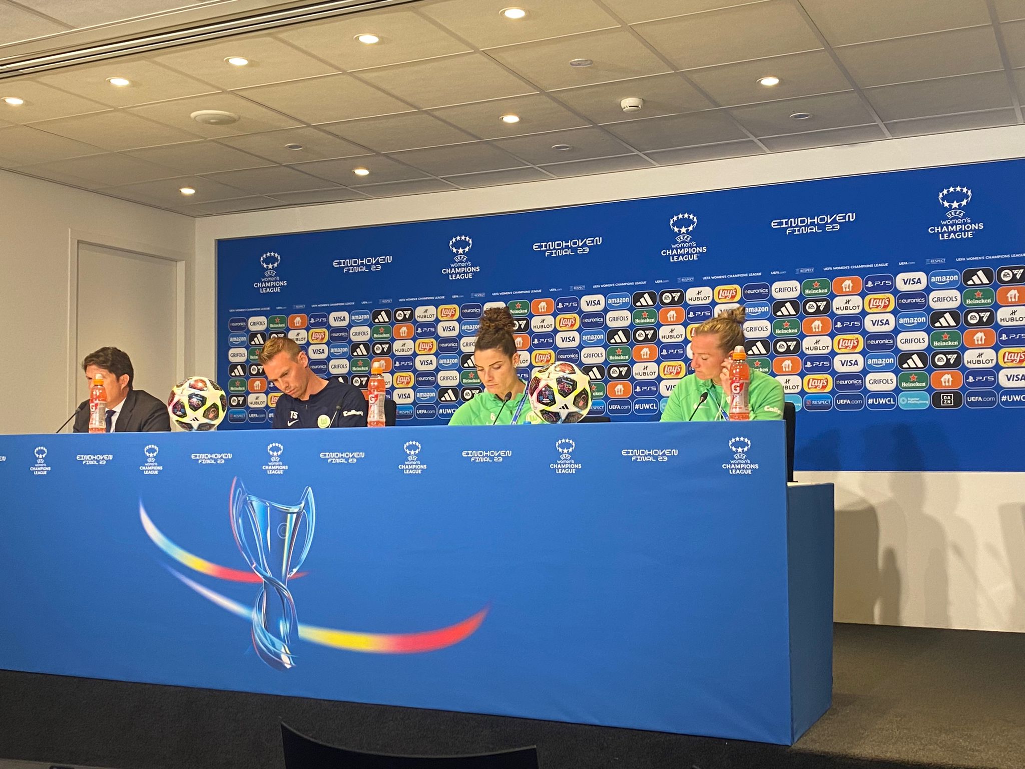 El Wolfsburgo no tiene miedo del Barça femenino: "Es divertido verlas jugar"