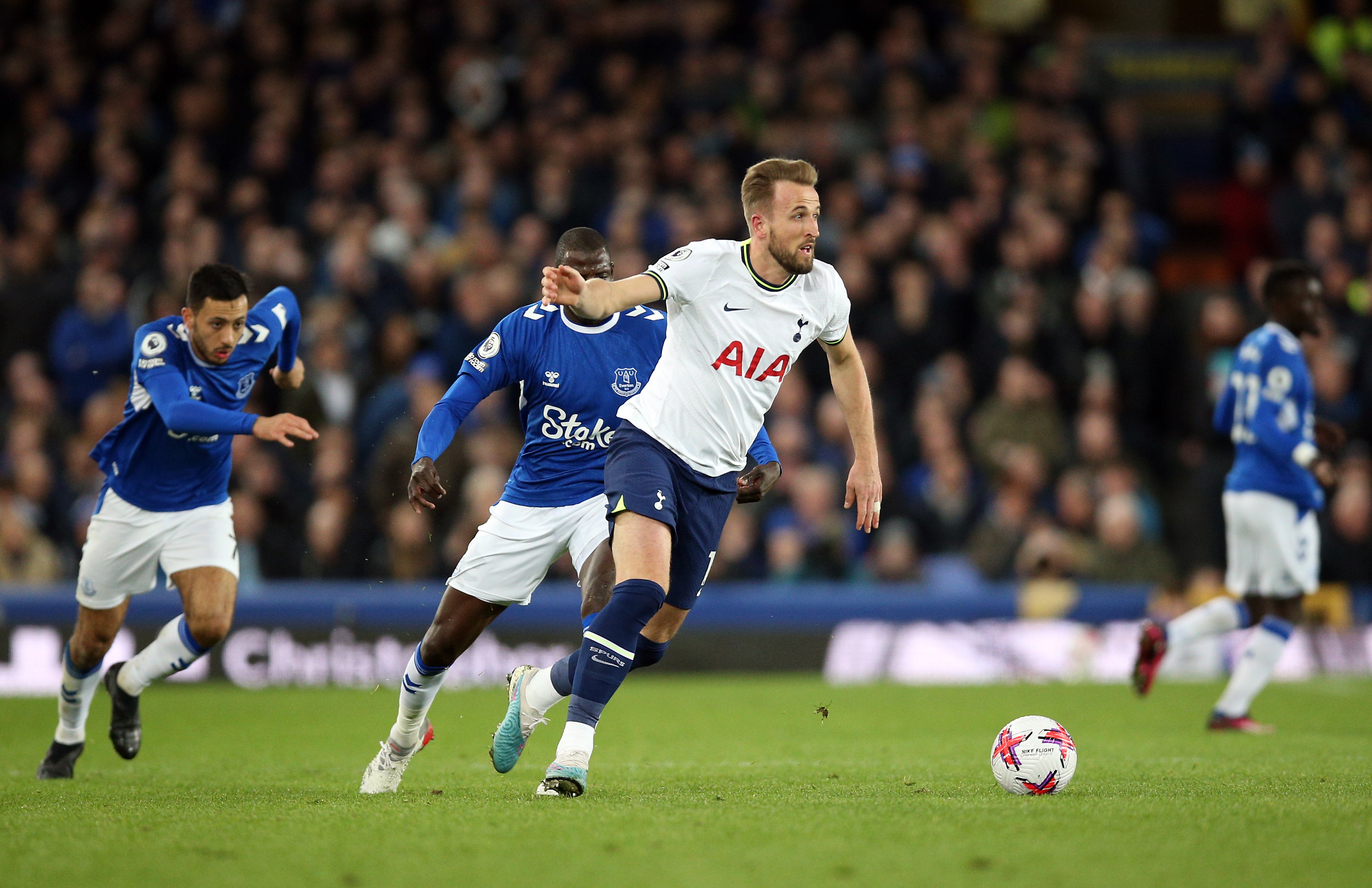 L'Atlètic de Madrid entra de ple en l'operació Harry Kane amb el Tottenham i el Reial Madrid