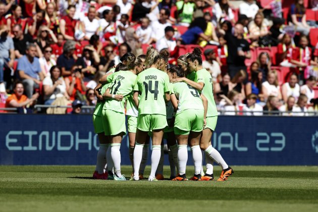 Gol Pajor Champions femenina Barça Wolfsburgo / Foto: EFE - Alberto Estévez