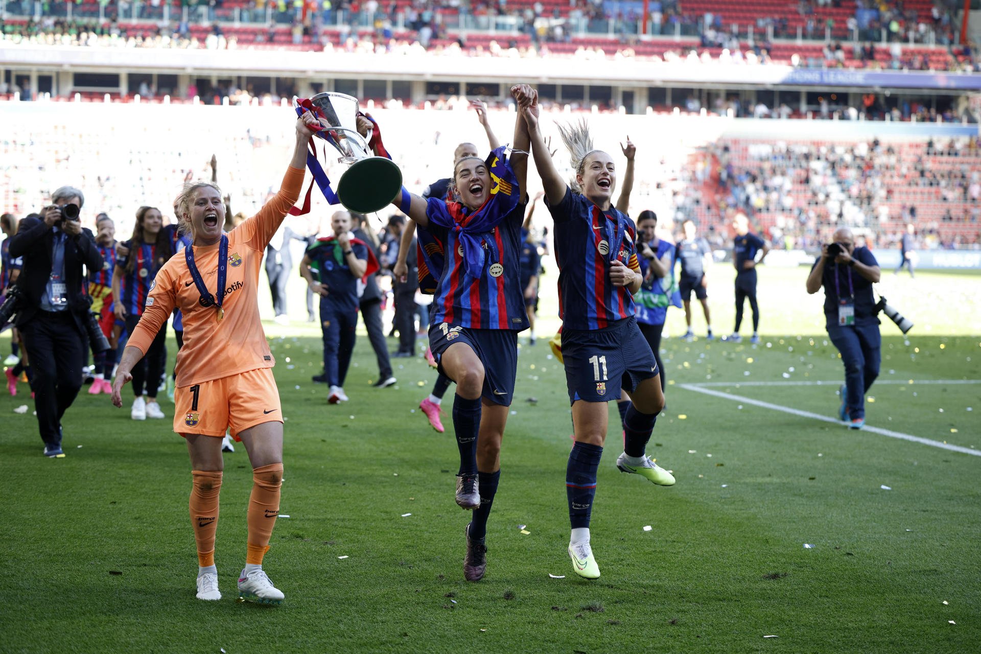 Euforia culé en Eindhoven: la Champions femenina vuelve a ser del Barça