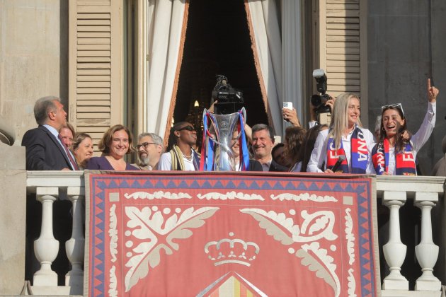 ayuntamiento barcelona femenino barça / Foto: Eva Parey ayuntamiento barcelona femenino barça / Foto: Eva Parey