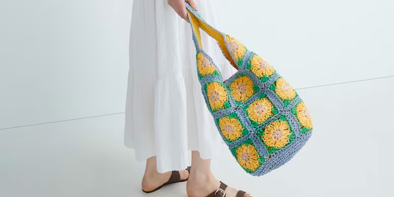 El bolso de playa que parece hecho por nuestras abuelas está en El Corte Inglés