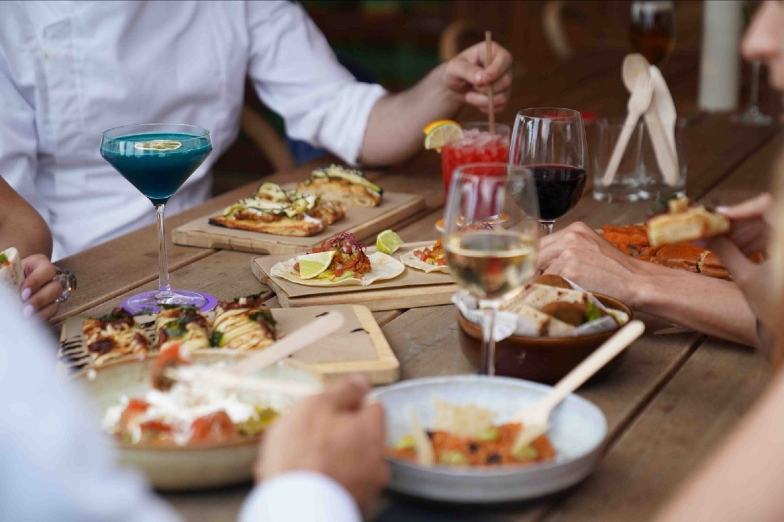 Terrassa Pulitzer: una terraza gastronómica en el centro de Barcelona celebra 10 años con una carta impactante