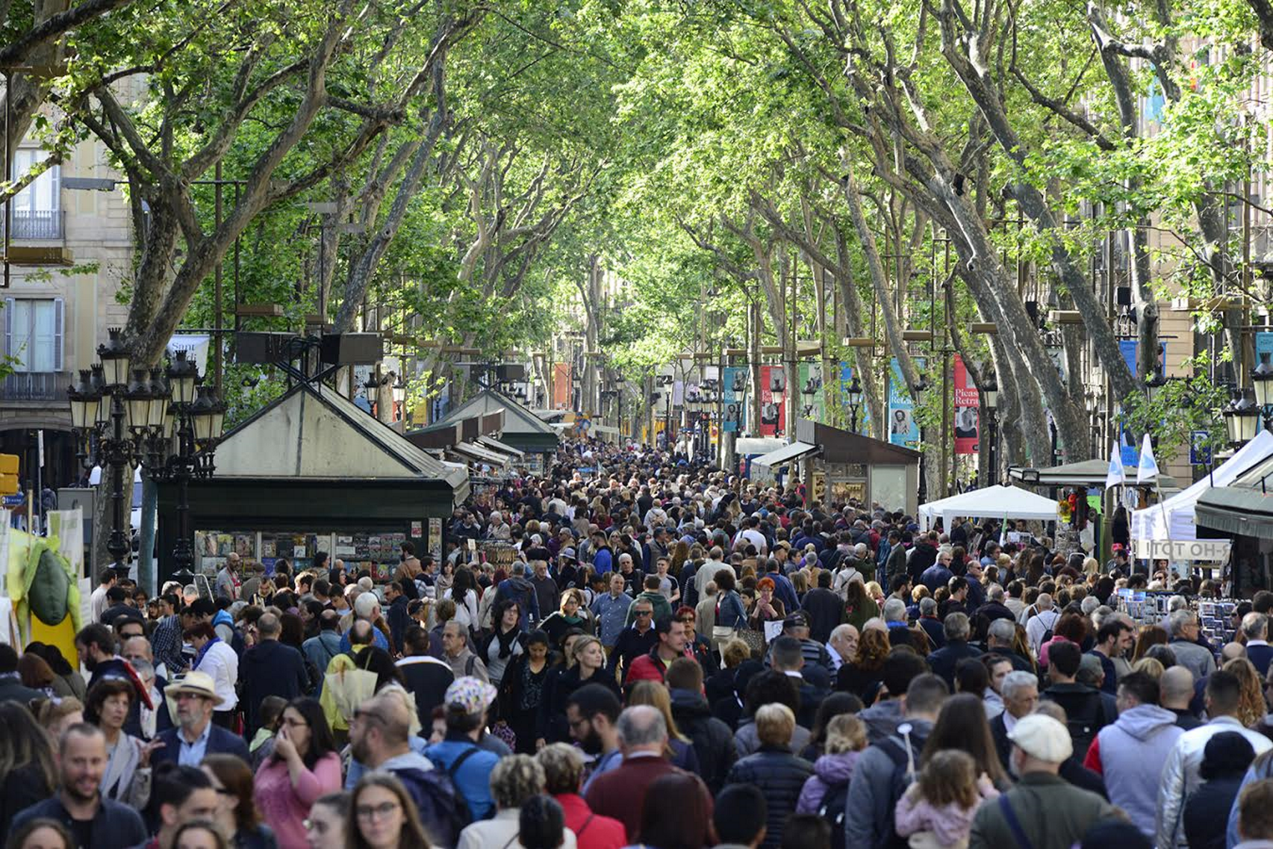 El nombre de catalans a l'estranger va créixer un 6,4% al 2017