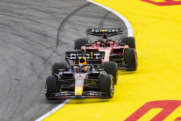 Carlos Sainz Ferrari Max Verstappen Red Bull Carlos Sainz Ferrari Max Verstappen Red Bull