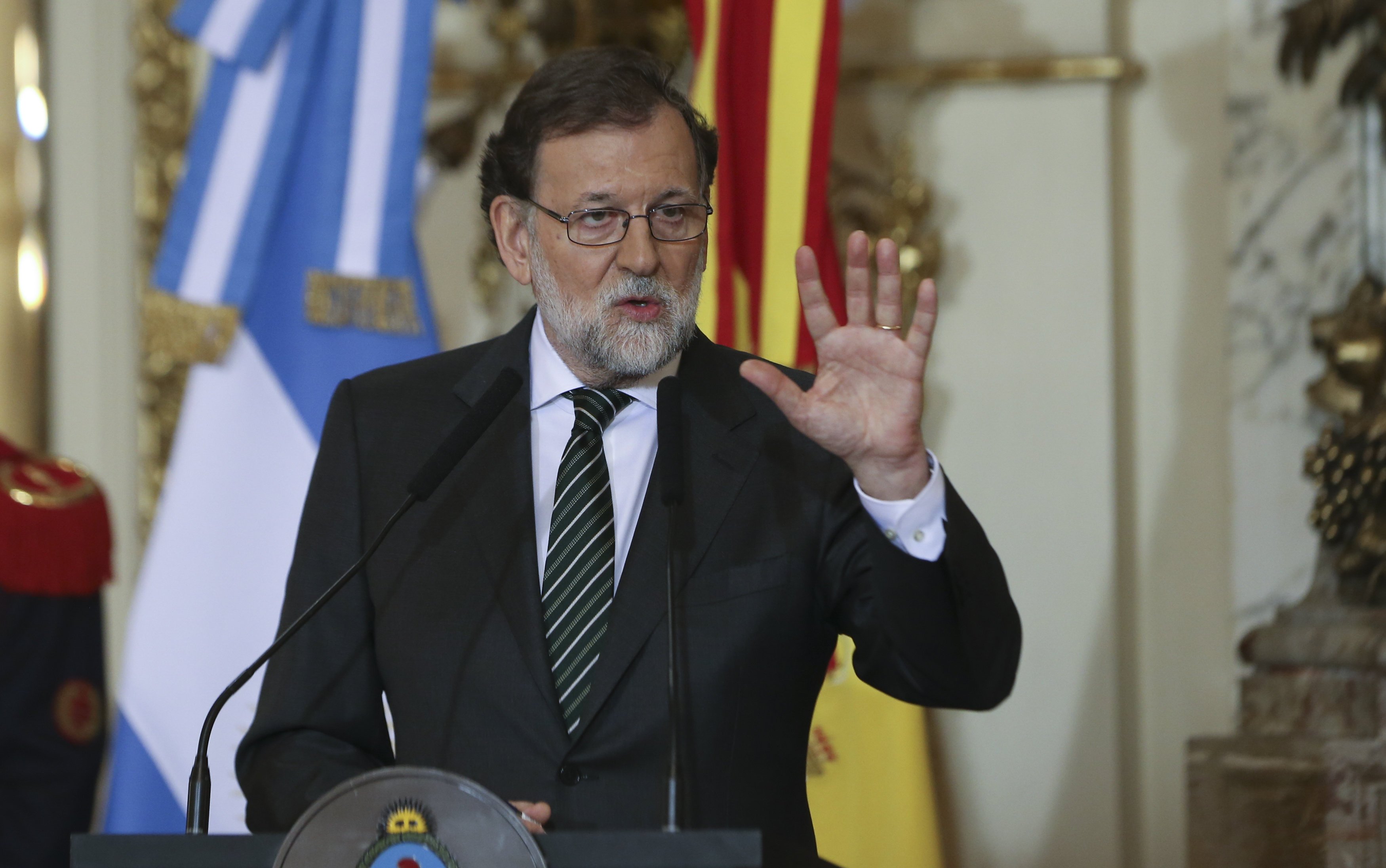 Rajoy tries to lower tension with Germany over Puigdemont