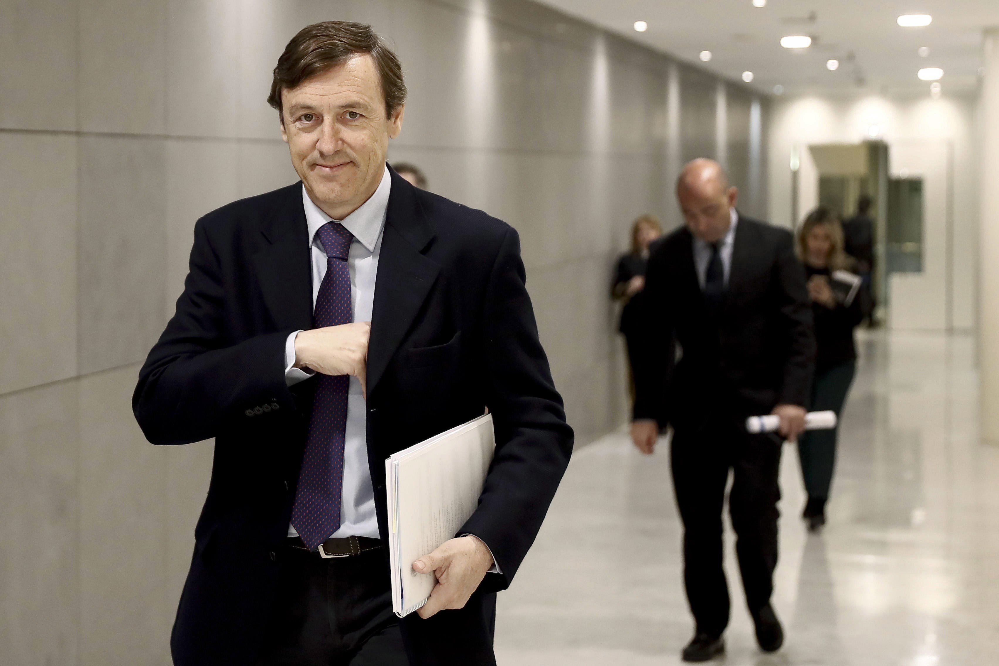 Hernando compara Alemania con un "santuario de golpistas"